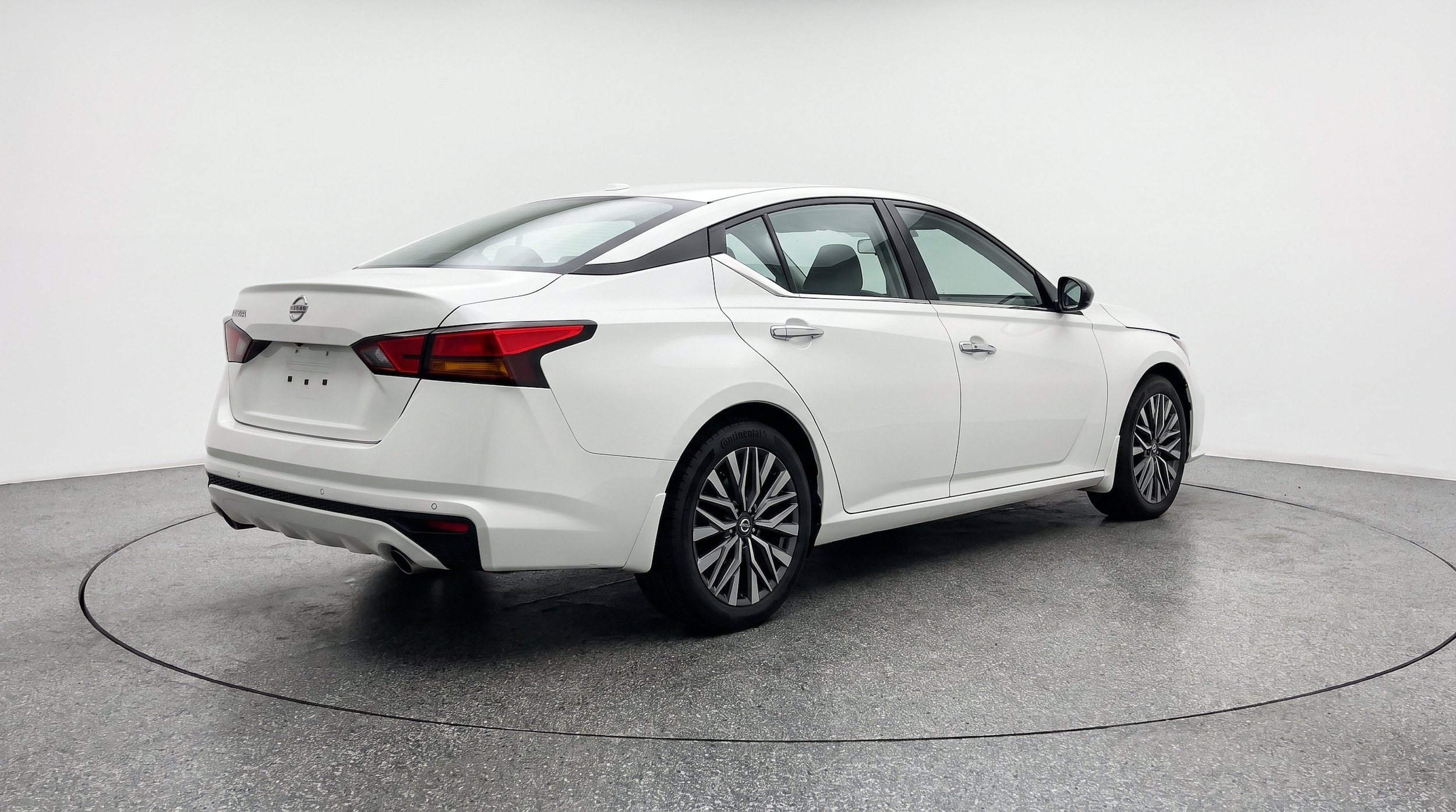 Thumbnail: 2025 Nissan Altima - 9