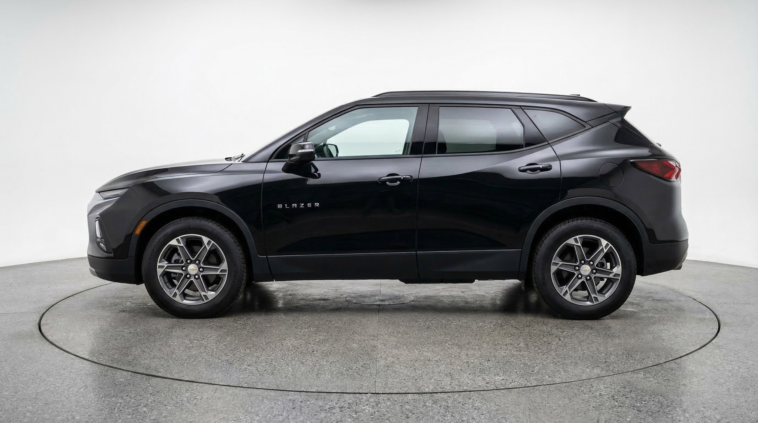 Thumbnail: 2025 Chevrolet Blazer - 5