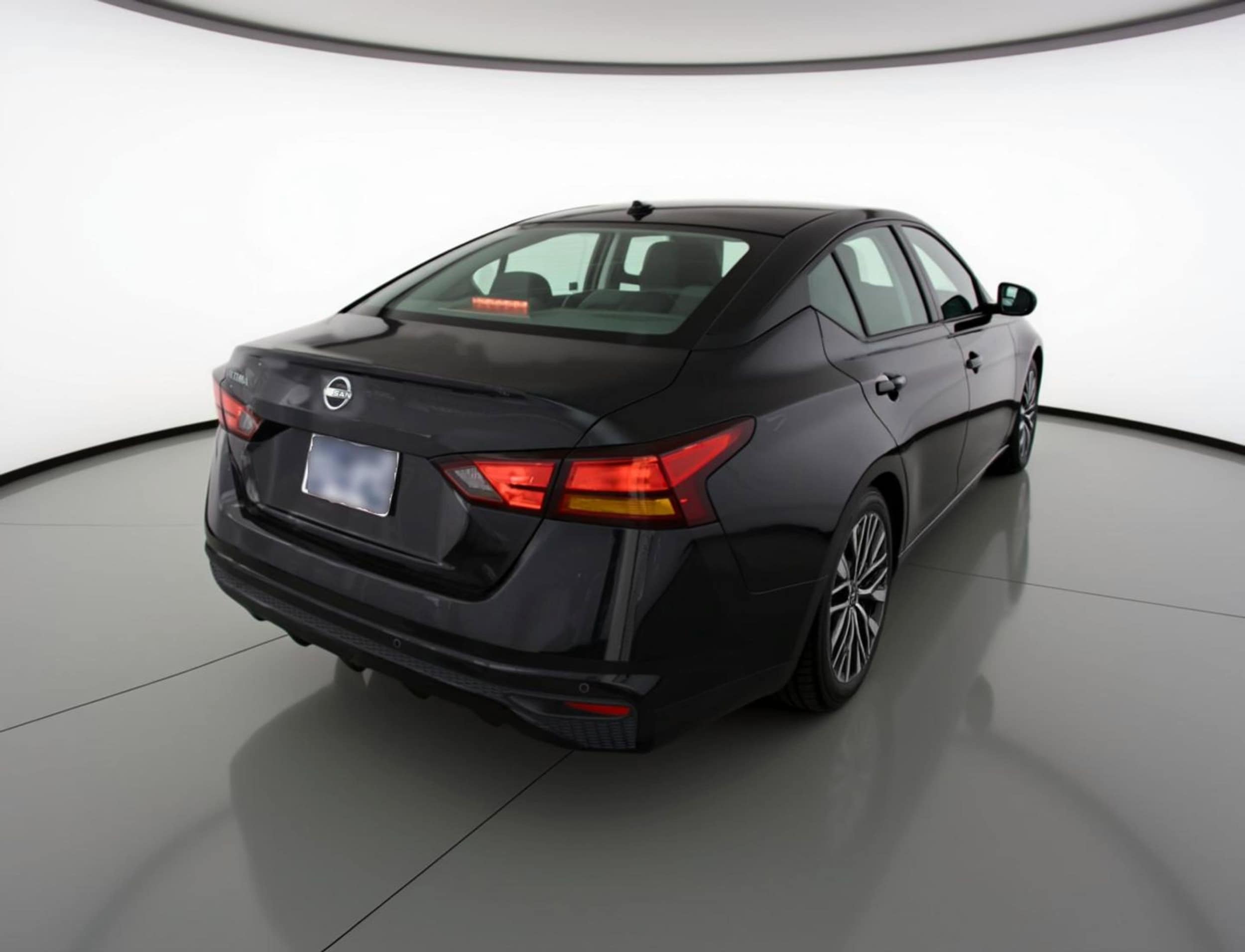 Thumbnail: 2025 Nissan Altima - 9