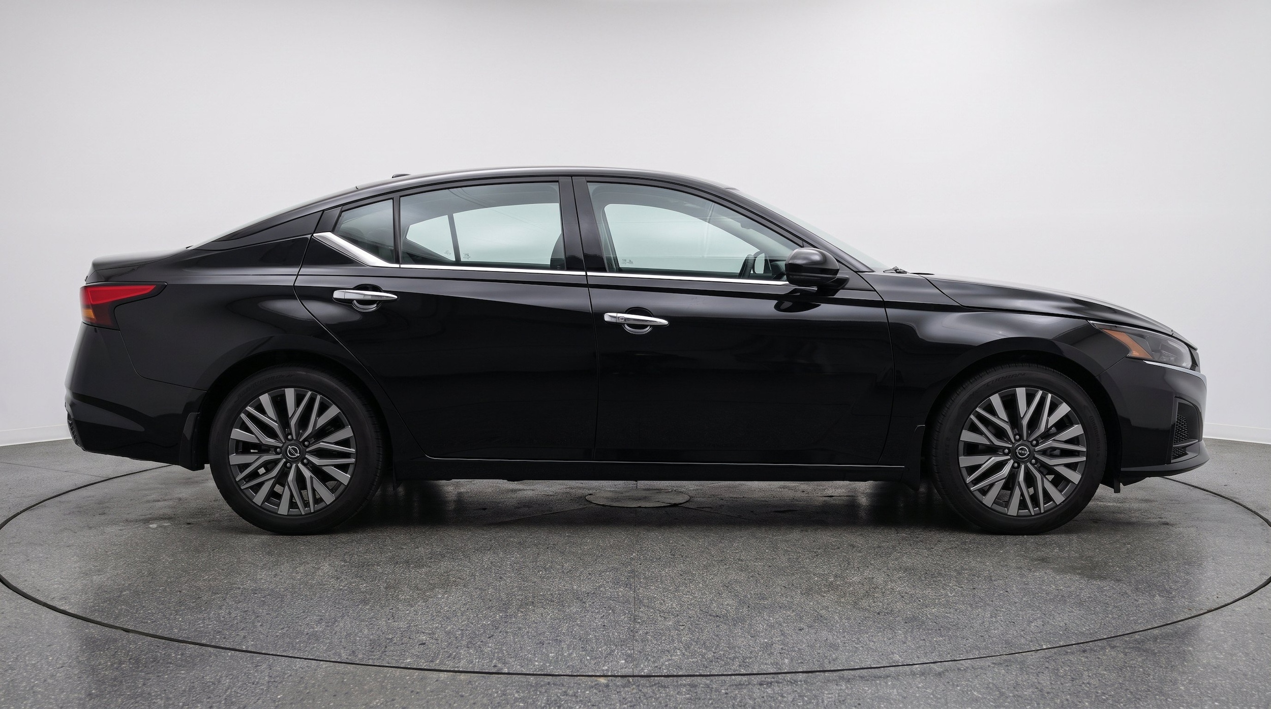 Thumbnail: 2025 Nissan Altima - 11
