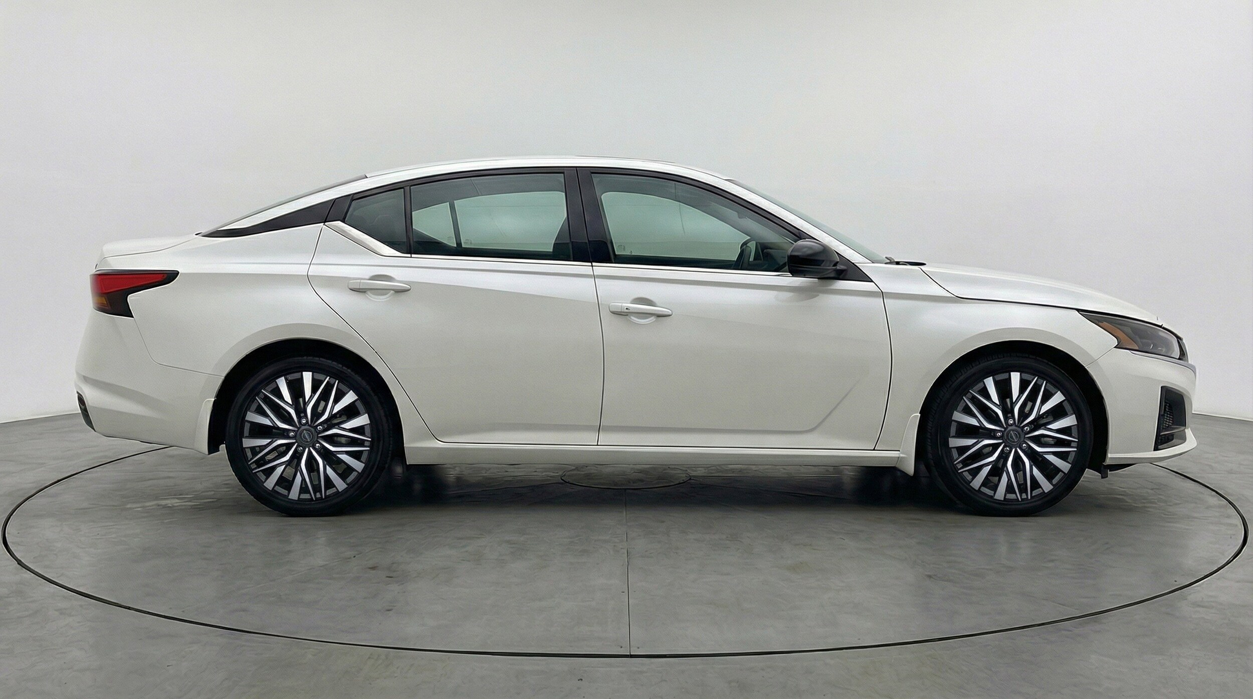 Thumbnail: 2025 Nissan Altima - 11