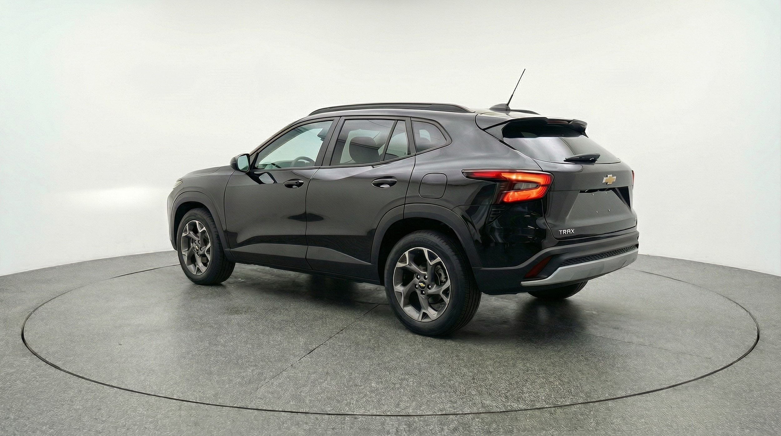 Thumbnail: 2025 Chevrolet Trax - 5