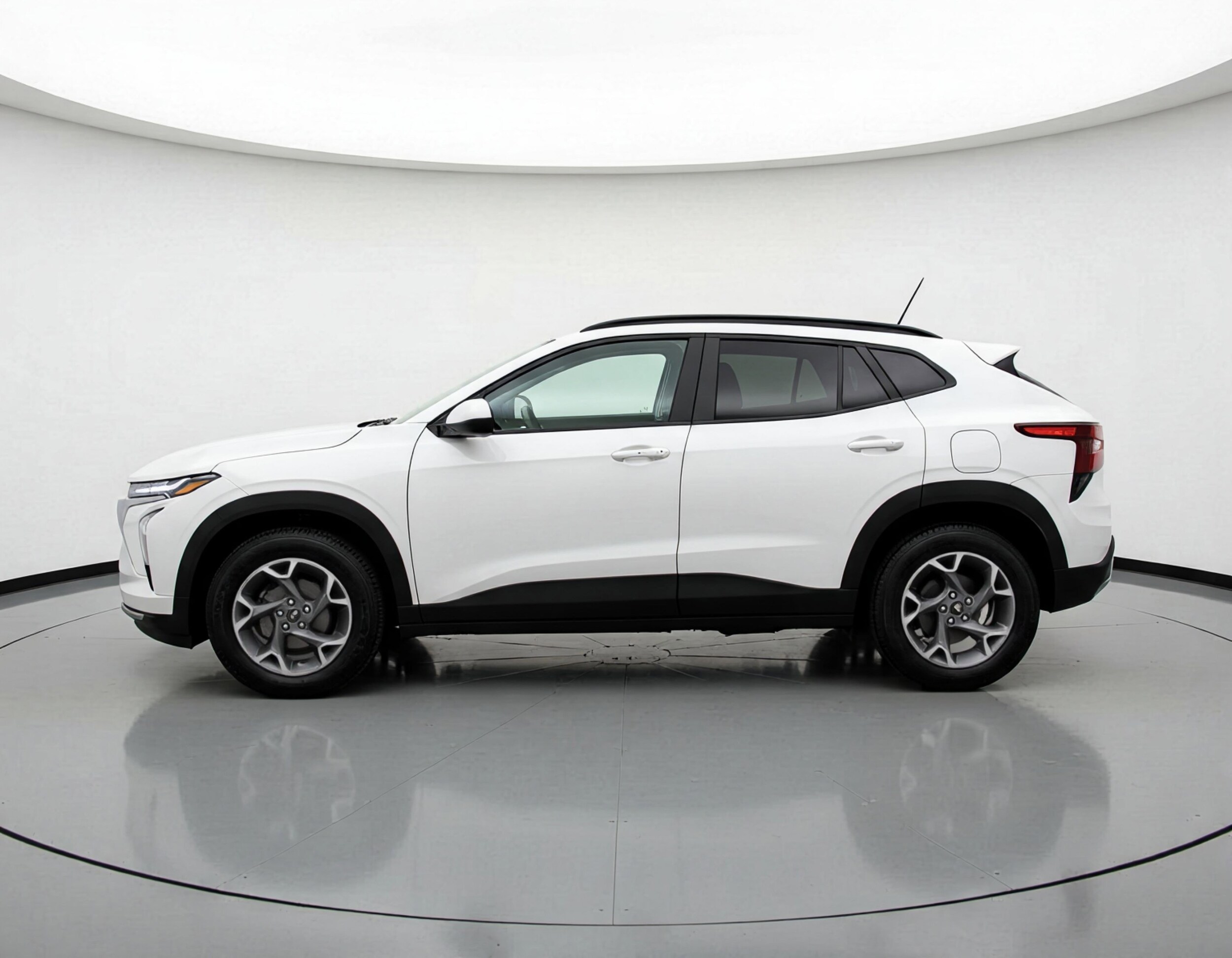 Thumbnail: 2025 Chevrolet Trax - 5