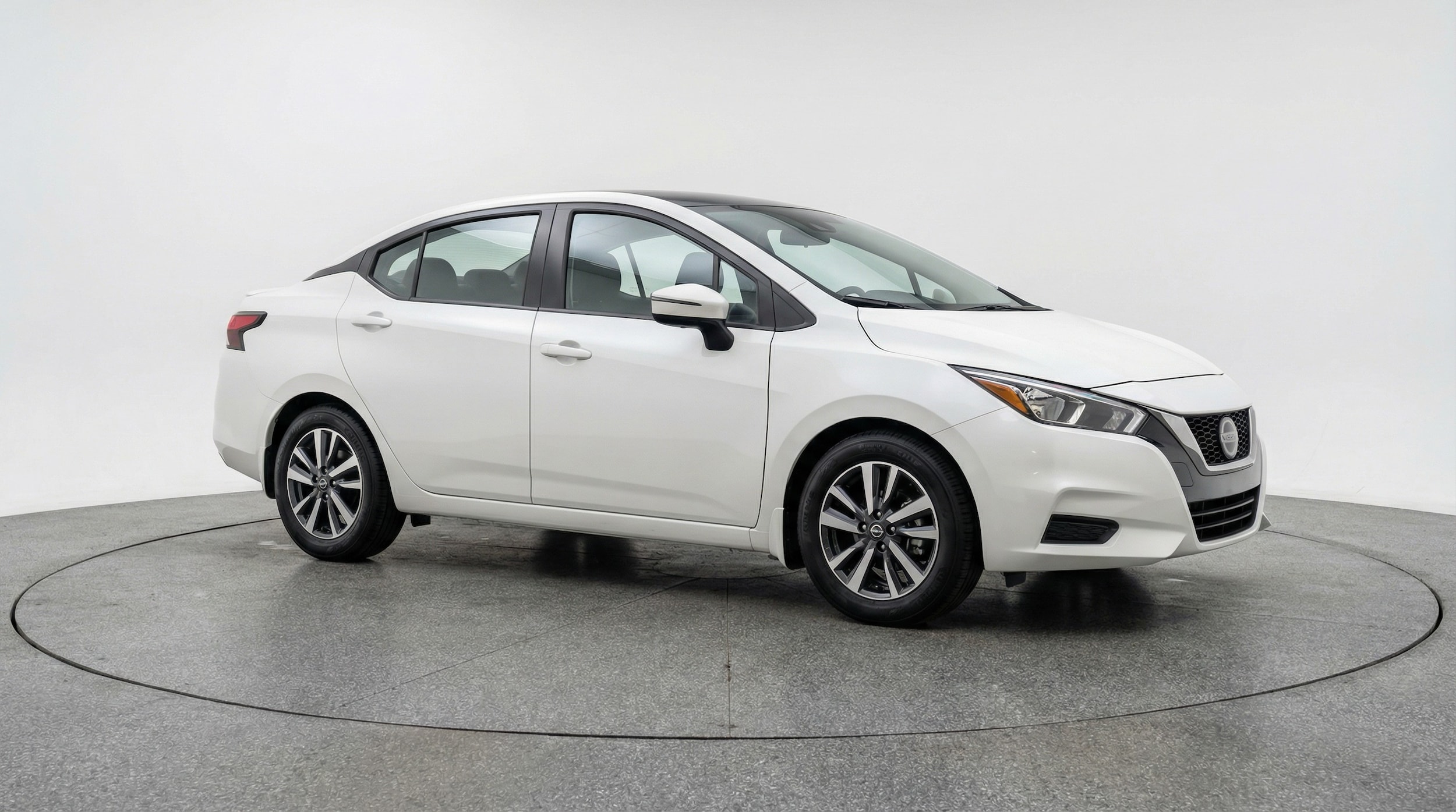 2025 Nissan Versa SV FWD