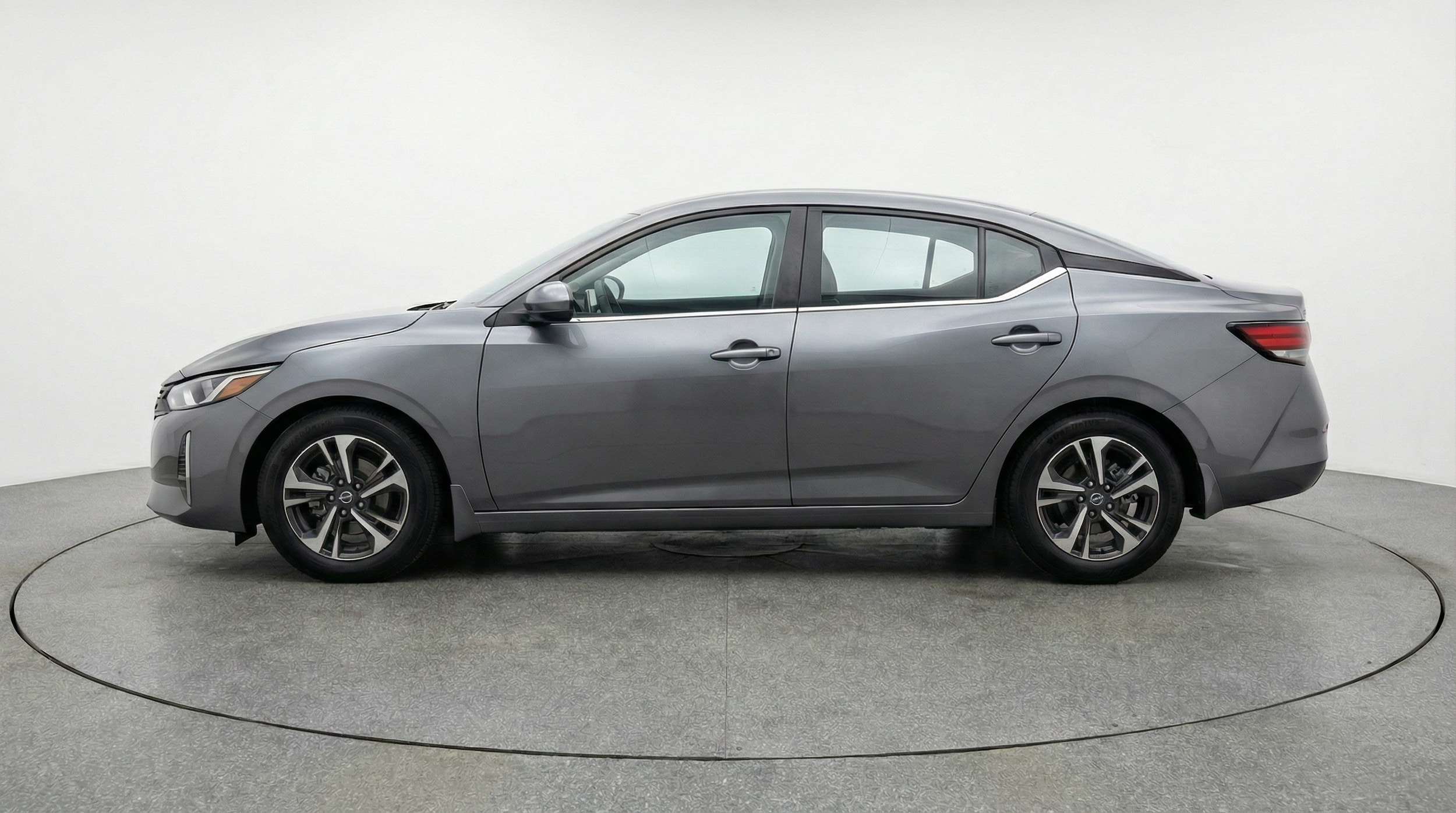 Thumbnail: 2025 Nissan Sentra - 4