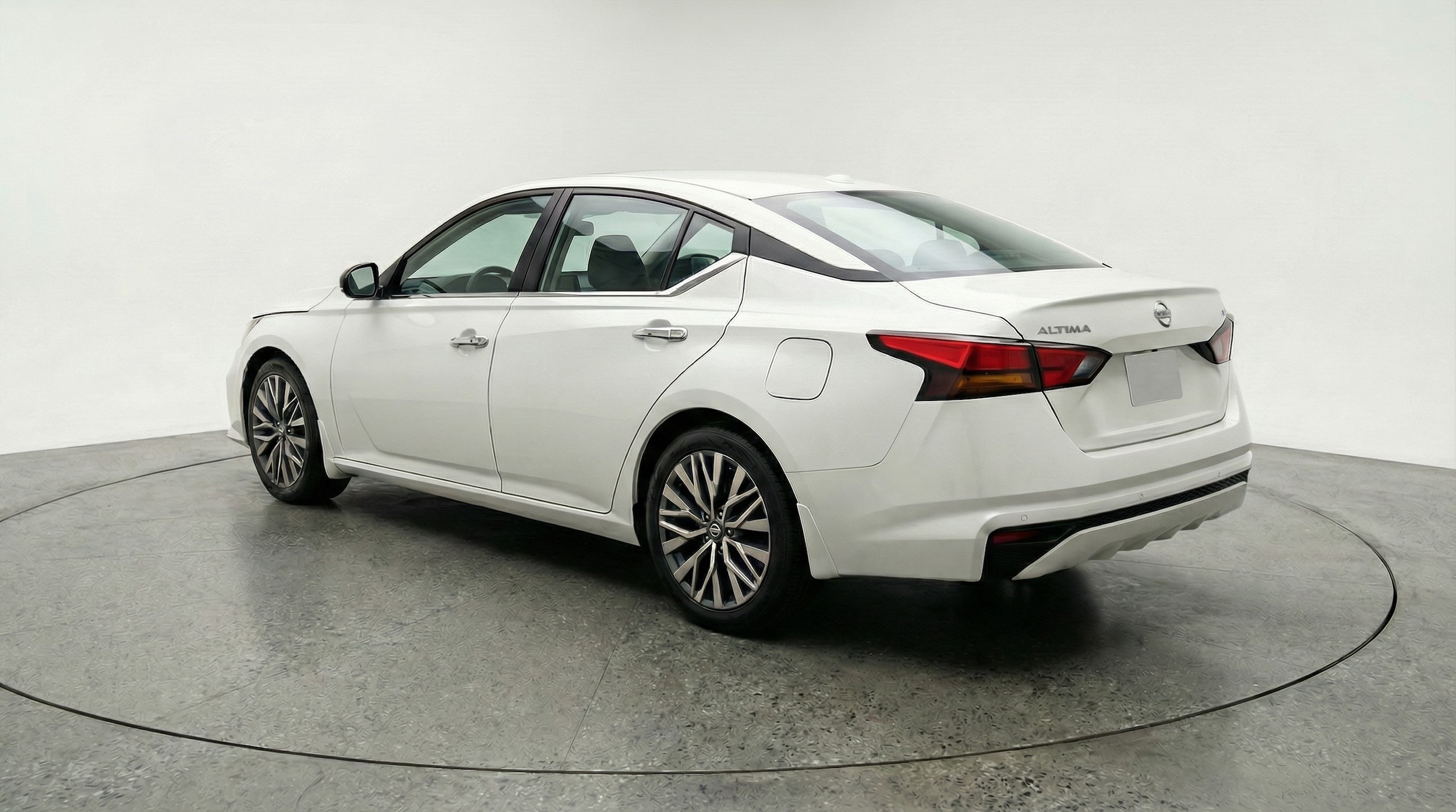 Thumbnail: 2025 Nissan Altima - 5