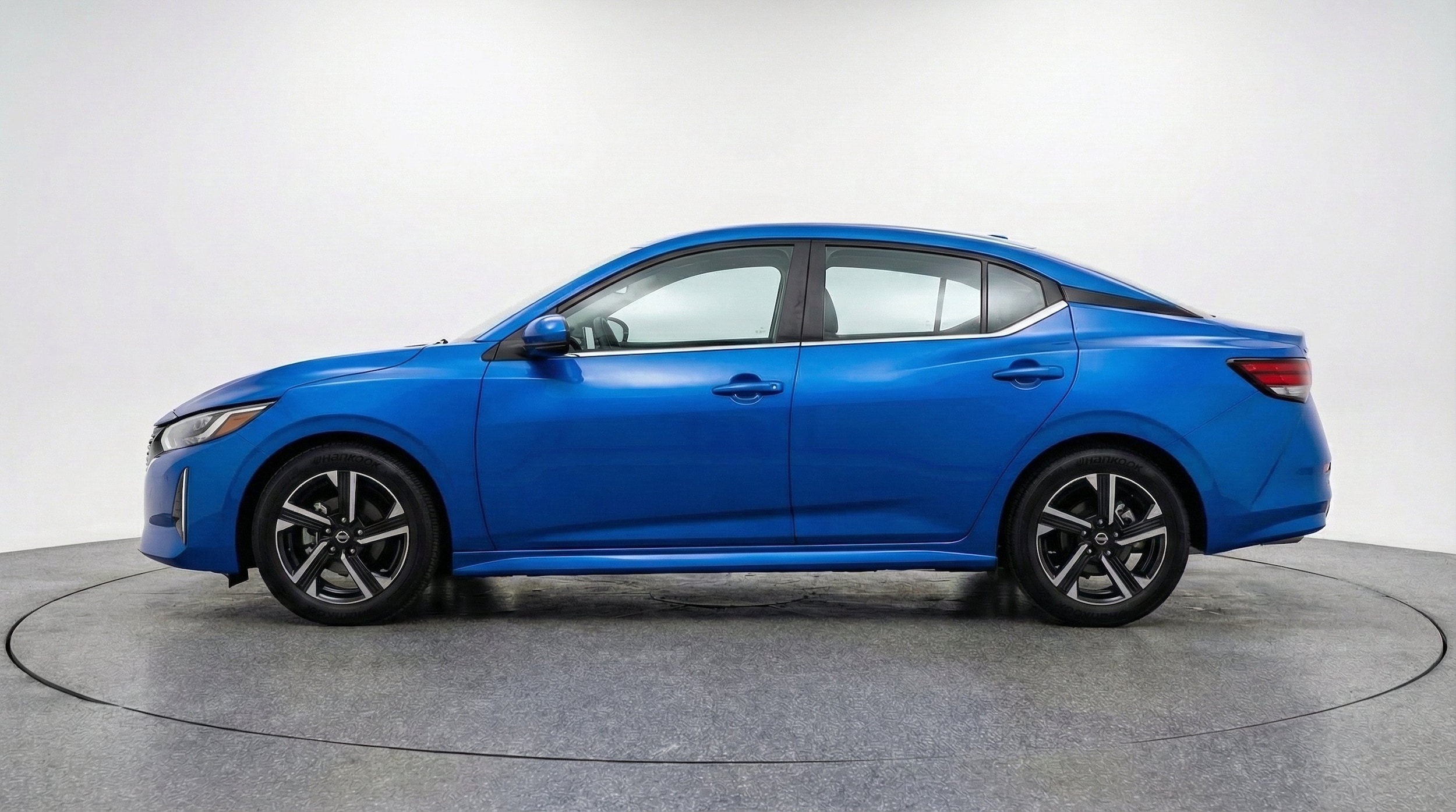 Thumbnail: 2025 Nissan Sentra - 5