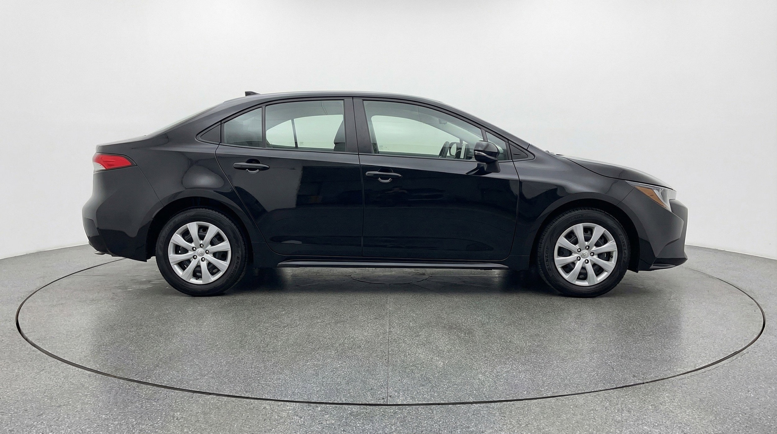 Thumbnail: 2025 Toyota Corolla - 11