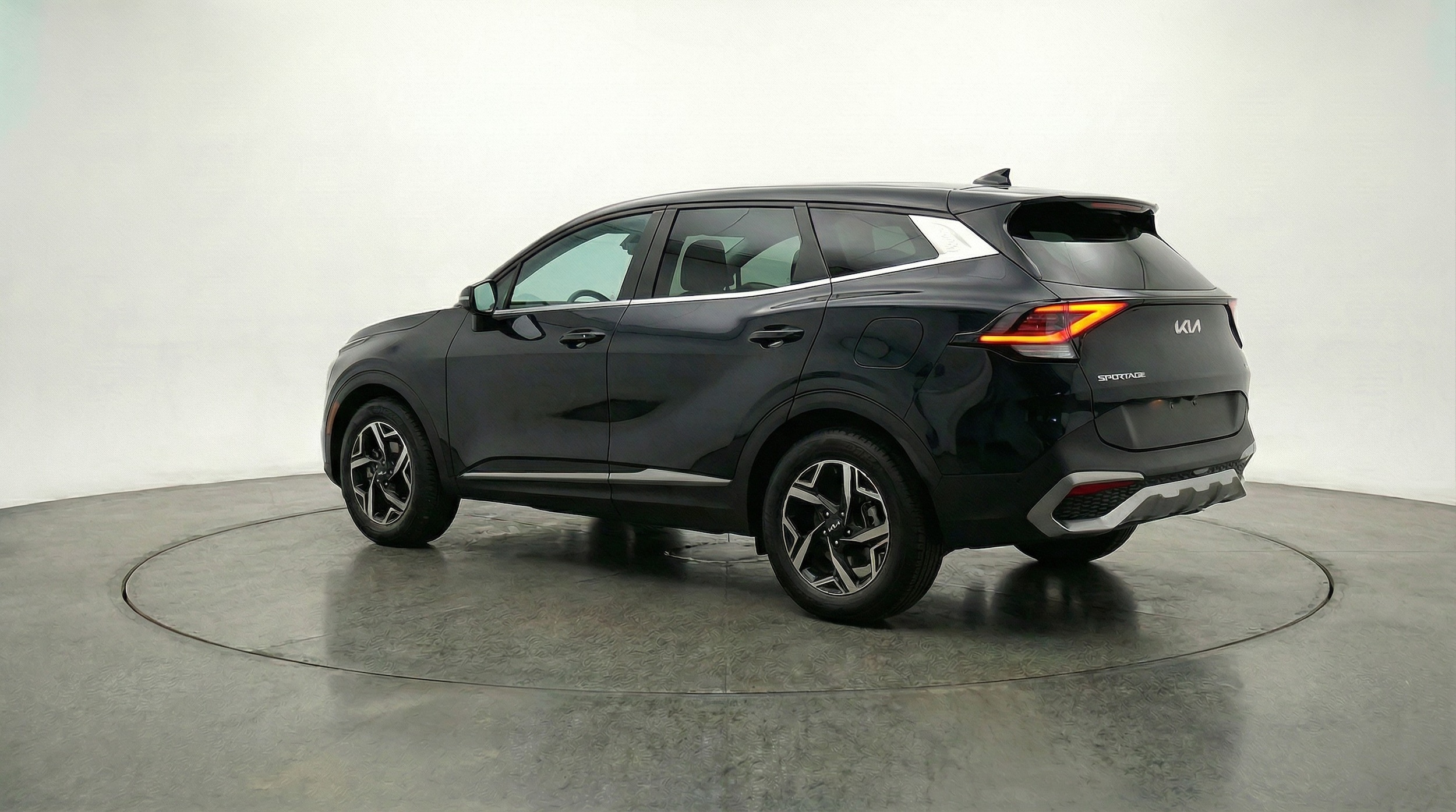 Thumbnail: 2025 Kia Sportage - 5