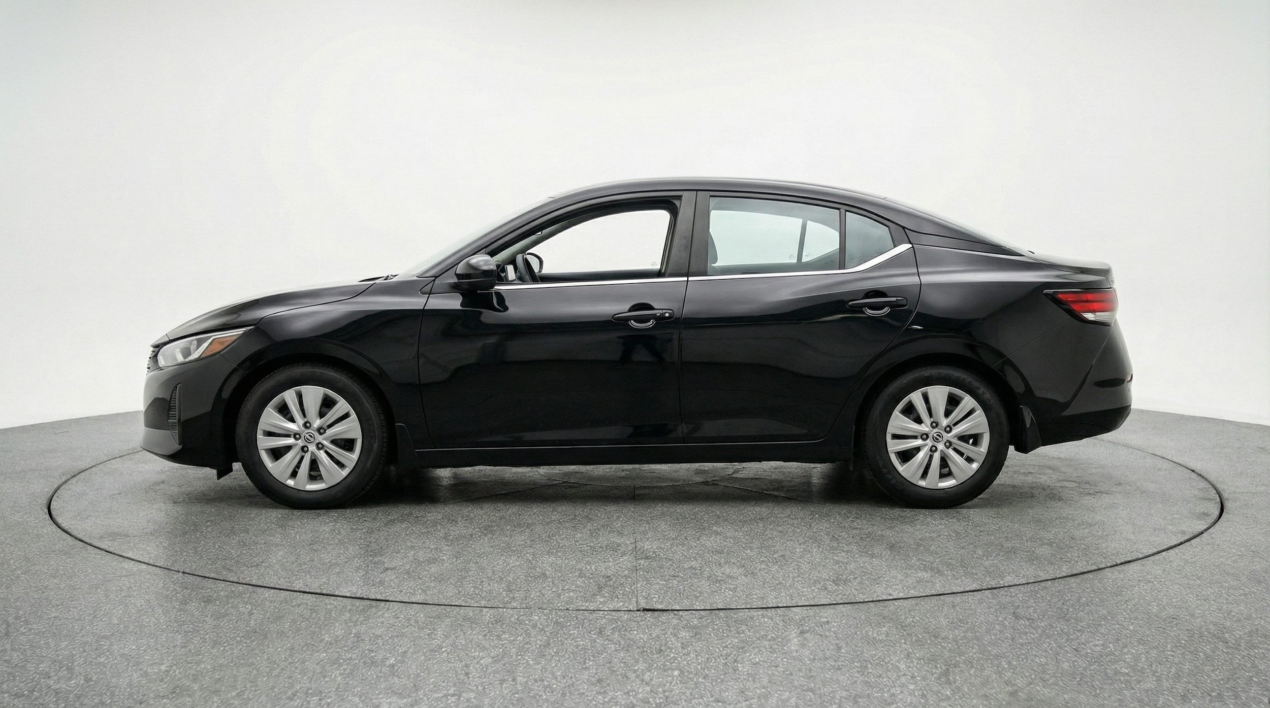 Thumbnail: 2025 Nissan Sentra - 4