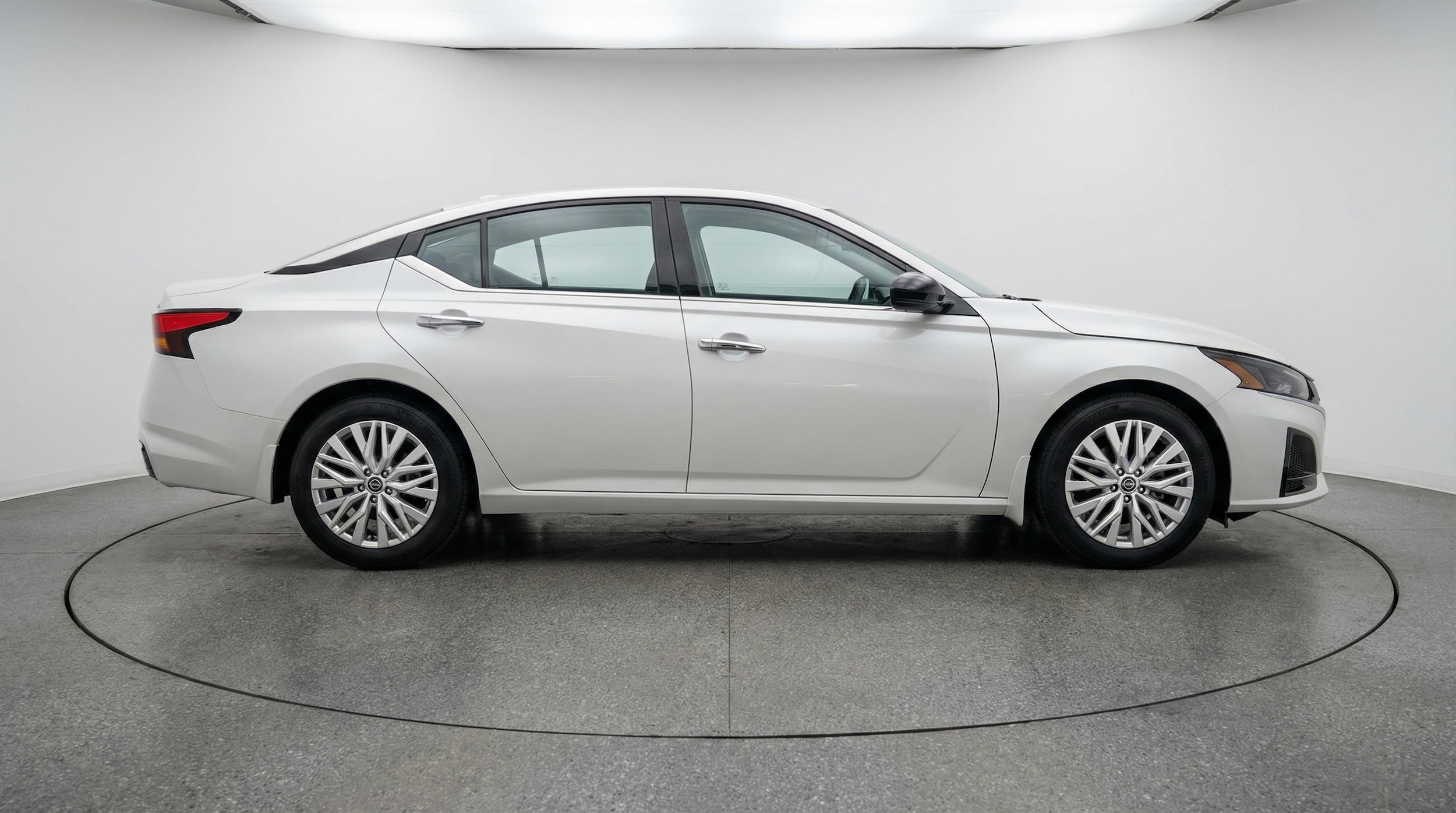 Thumbnail: 2025 Nissan Altima - 8