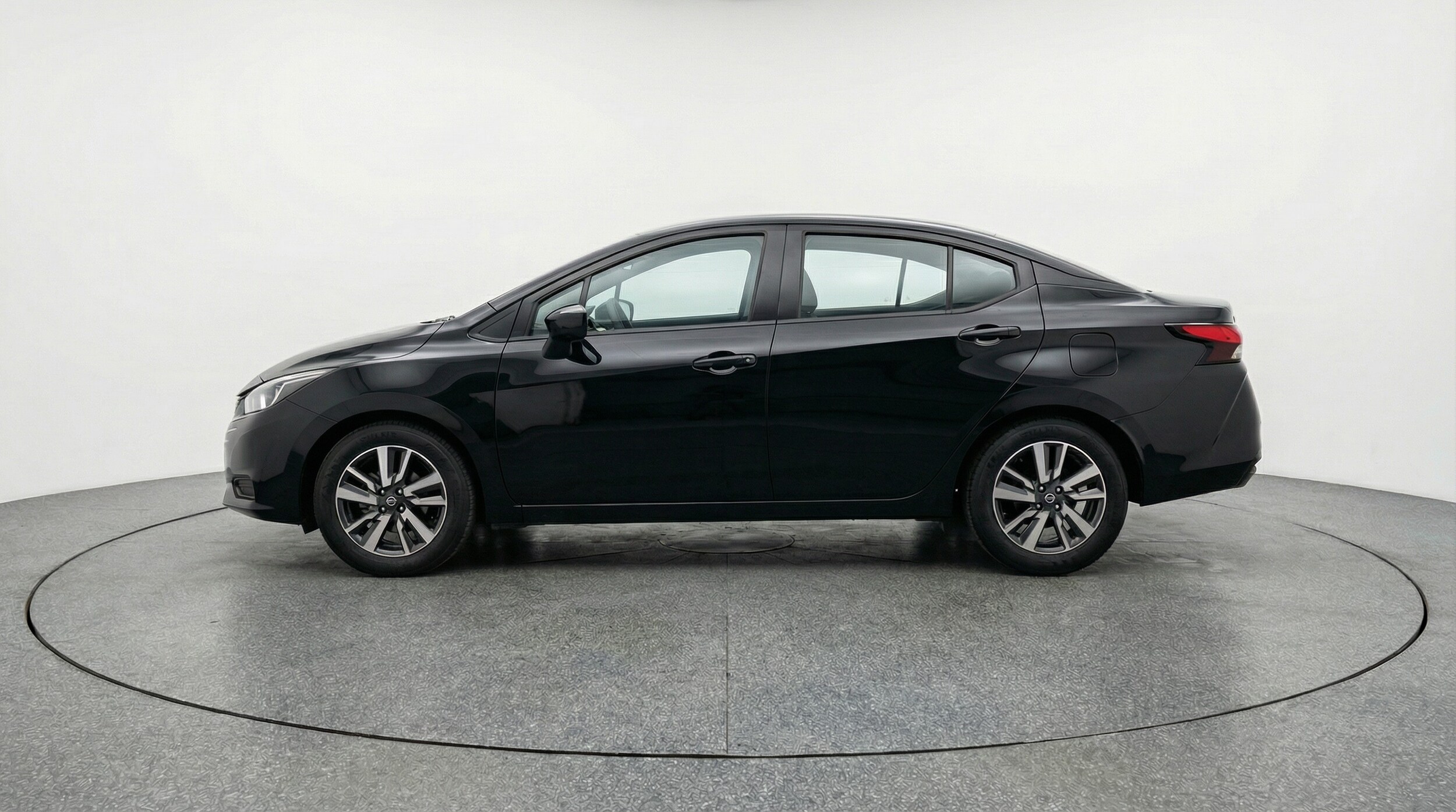 Thumbnail: 2025 Nissan Versa - 4