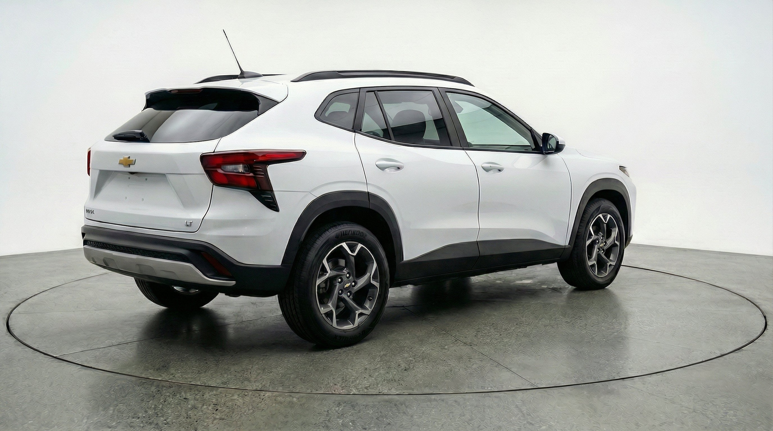 Thumbnail: 2025 Chevrolet Trax - 9