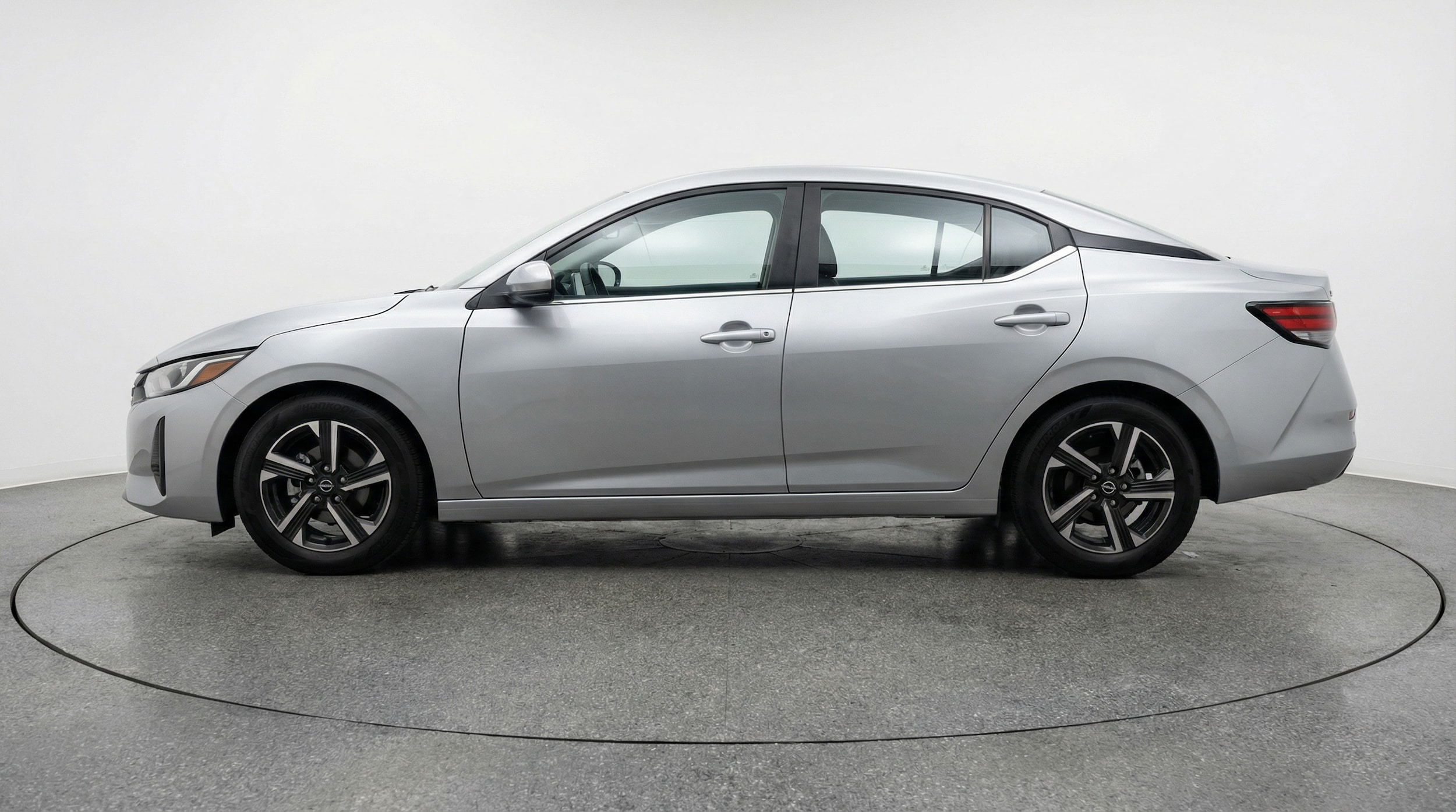 Thumbnail: 2025 Nissan Sentra - 4