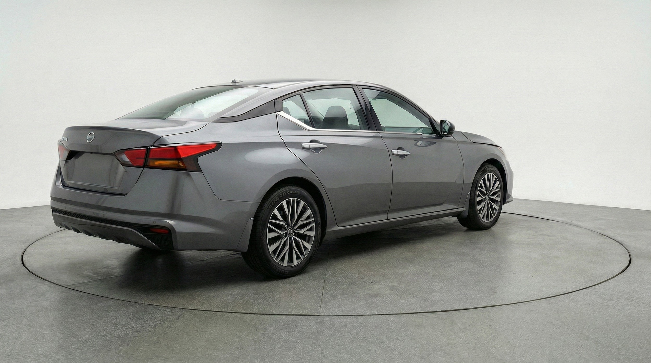 Thumbnail: 2025 Nissan Altima - 9