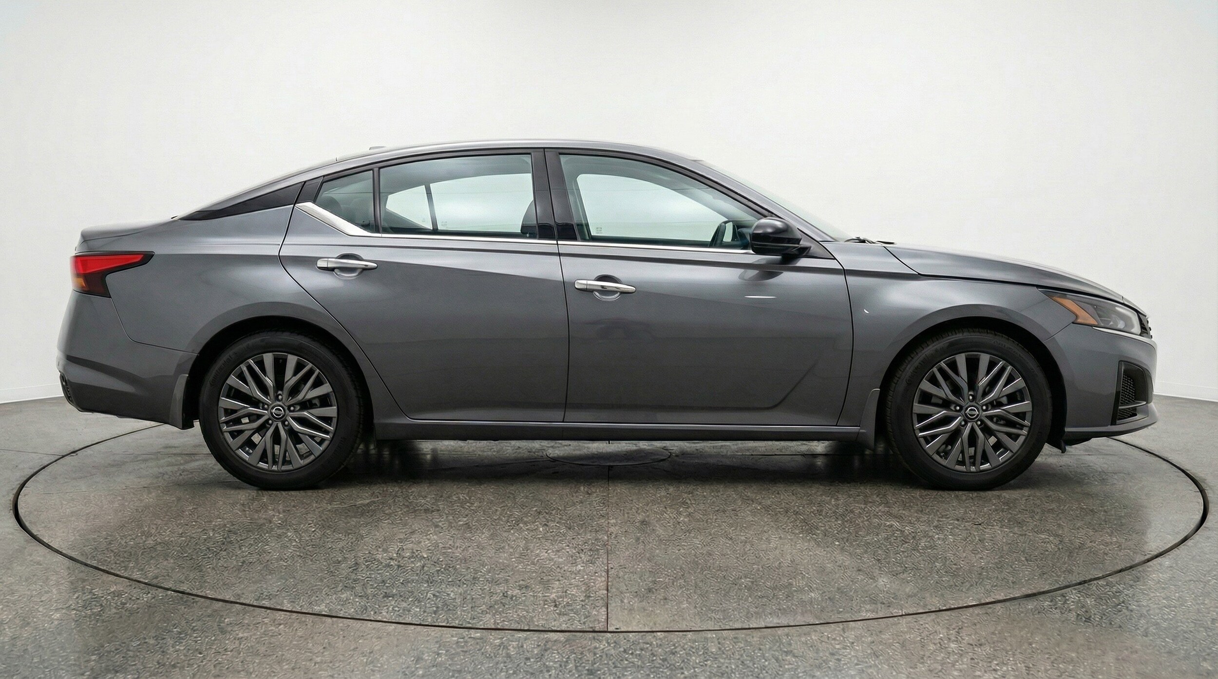 Thumbnail: 2025 Nissan Altima - 11