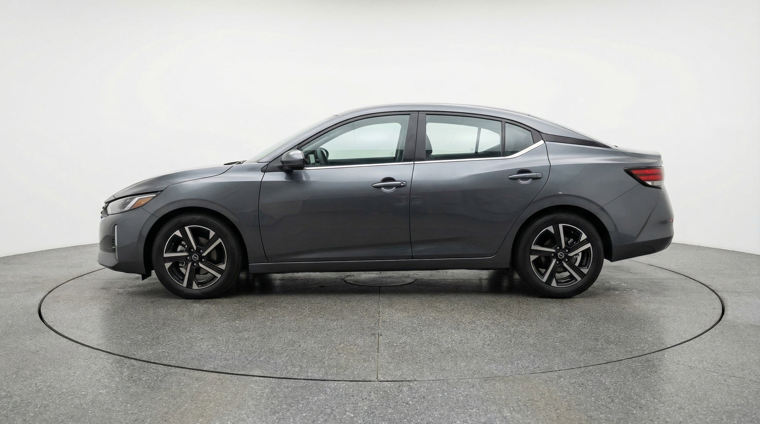 Thumbnail: 2025 Nissan Sentra - 5