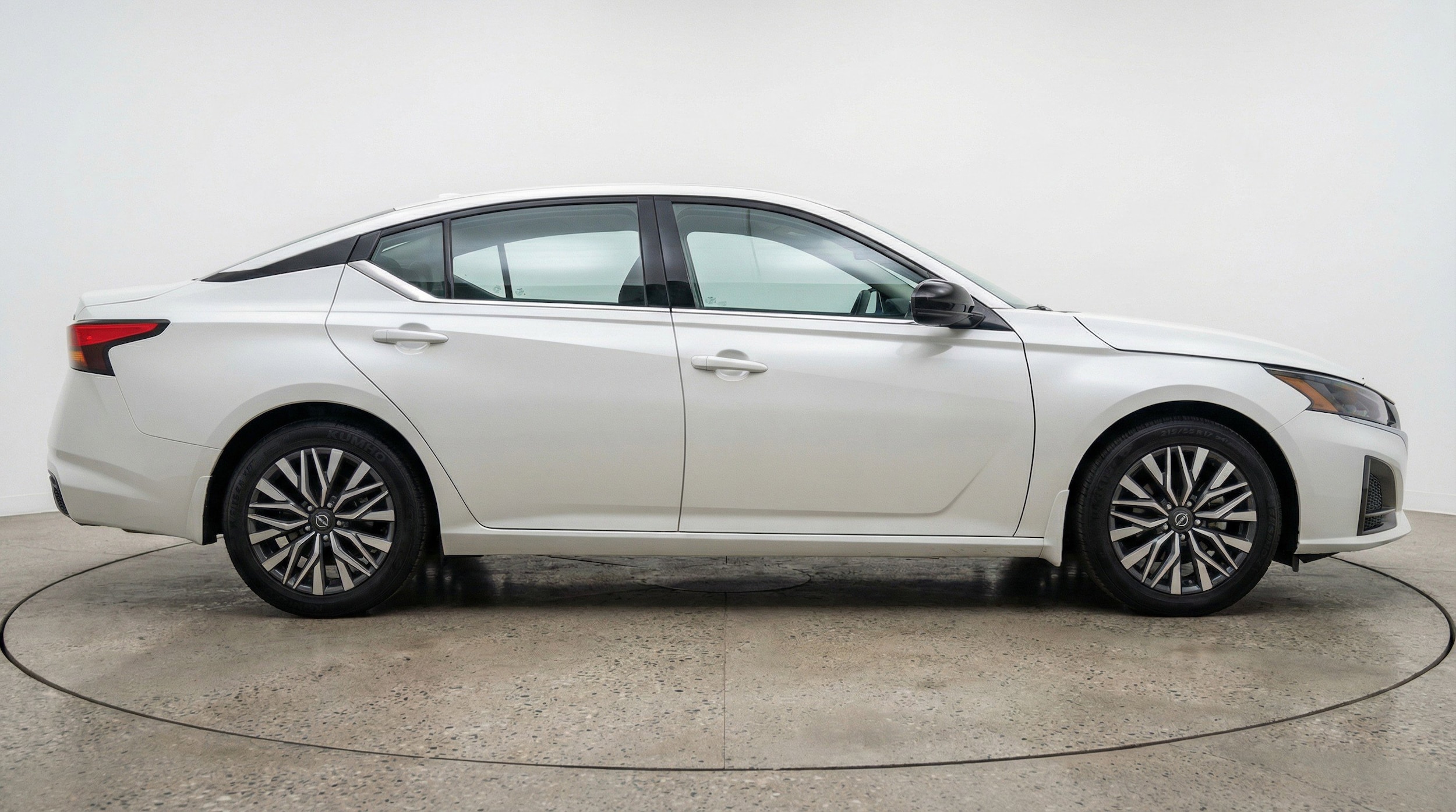 Thumbnail: 2025 Nissan Altima - 11