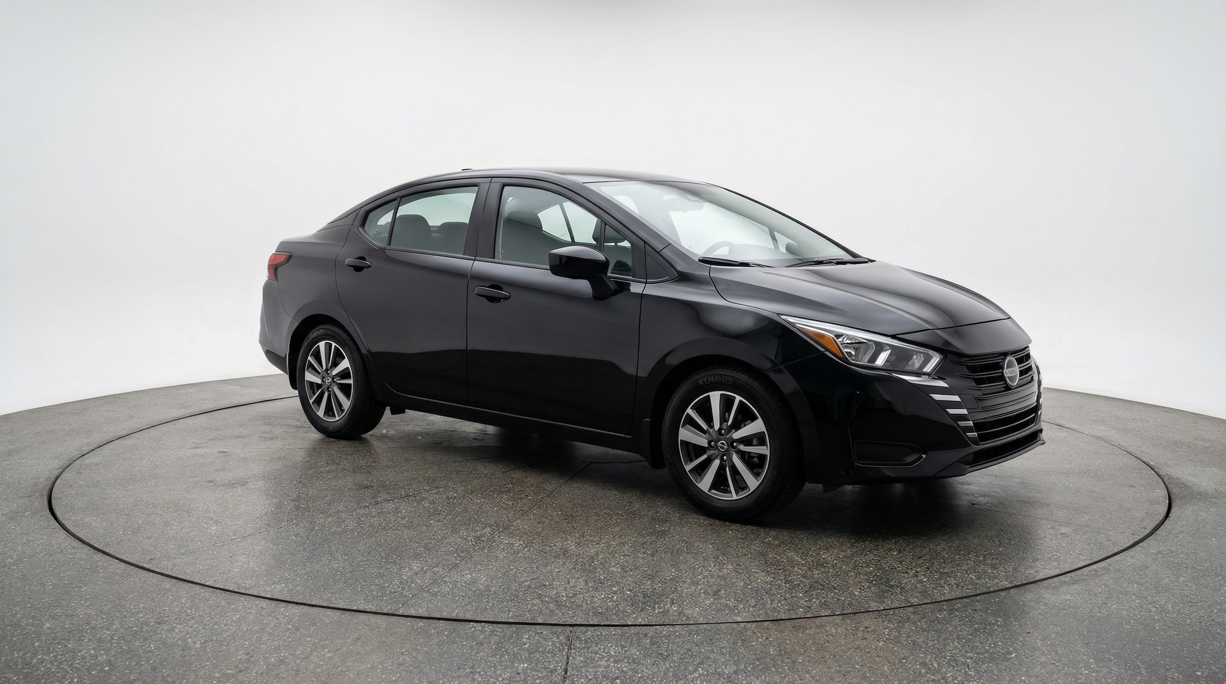 2025 Nissan Versa Sedan SV