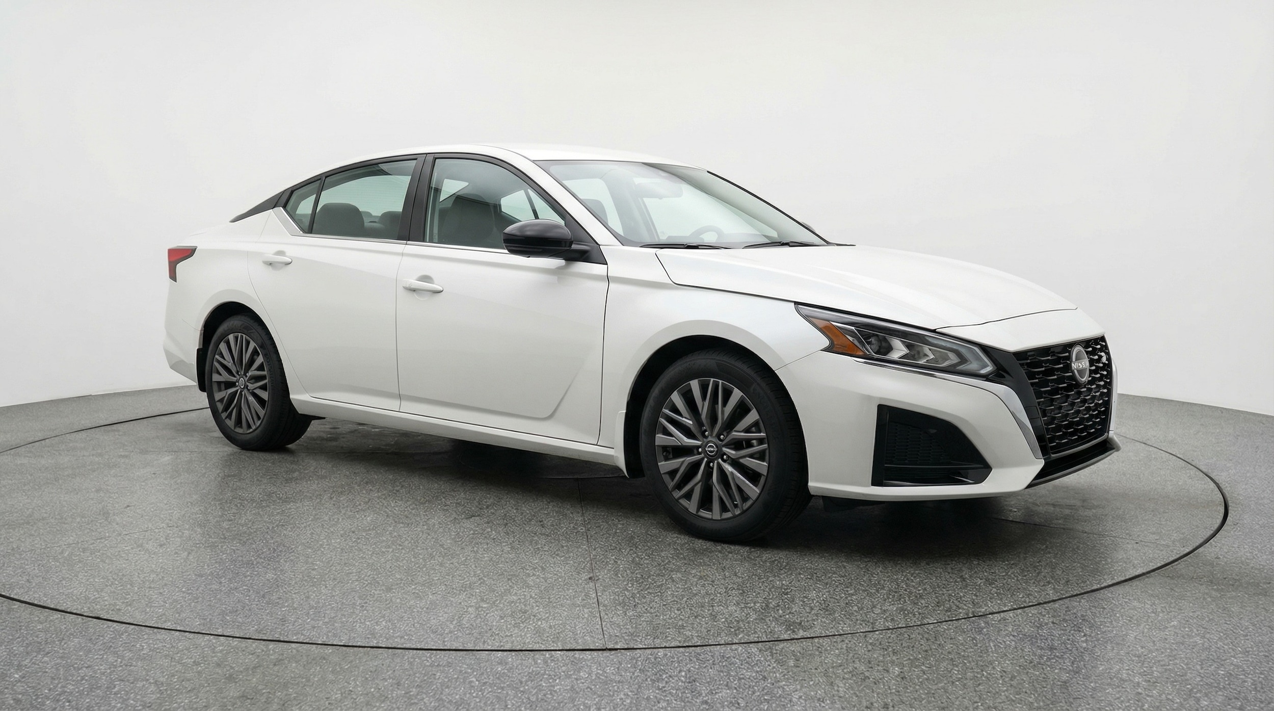 Thumbnail: 2025 Nissan Altima - 1