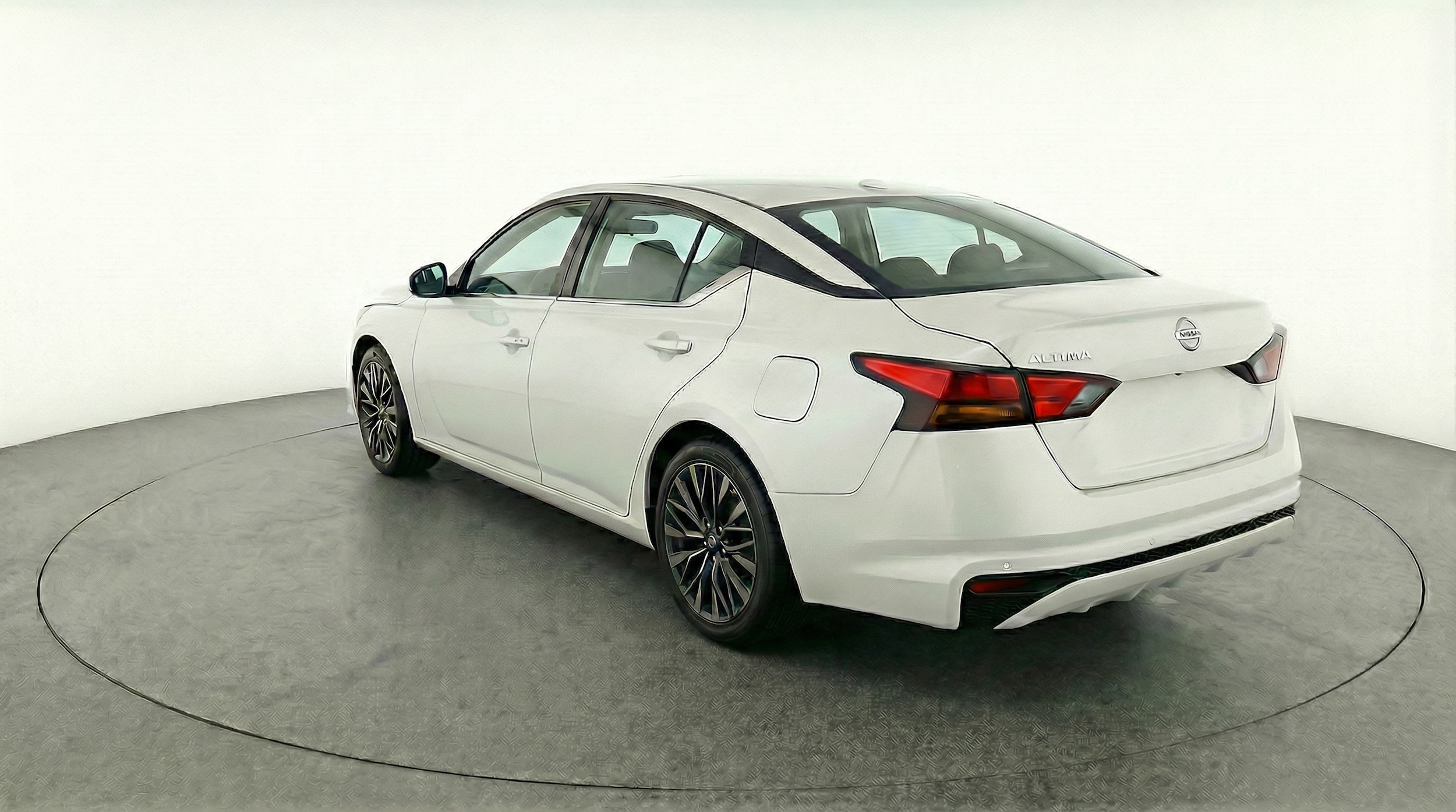 Thumbnail: 2025 Nissan Altima - 5