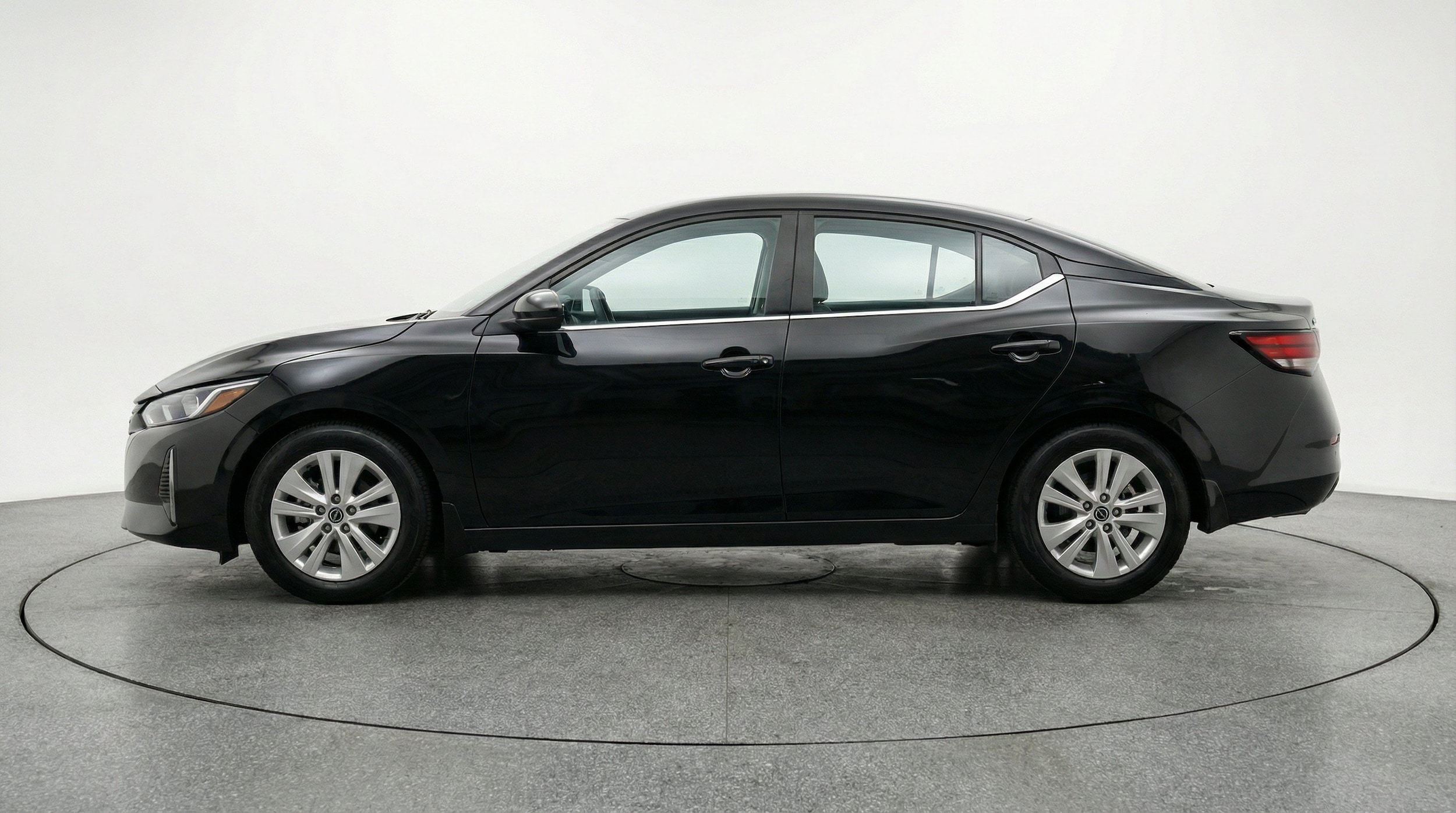 Thumbnail: 2025 Nissan Sentra - 5