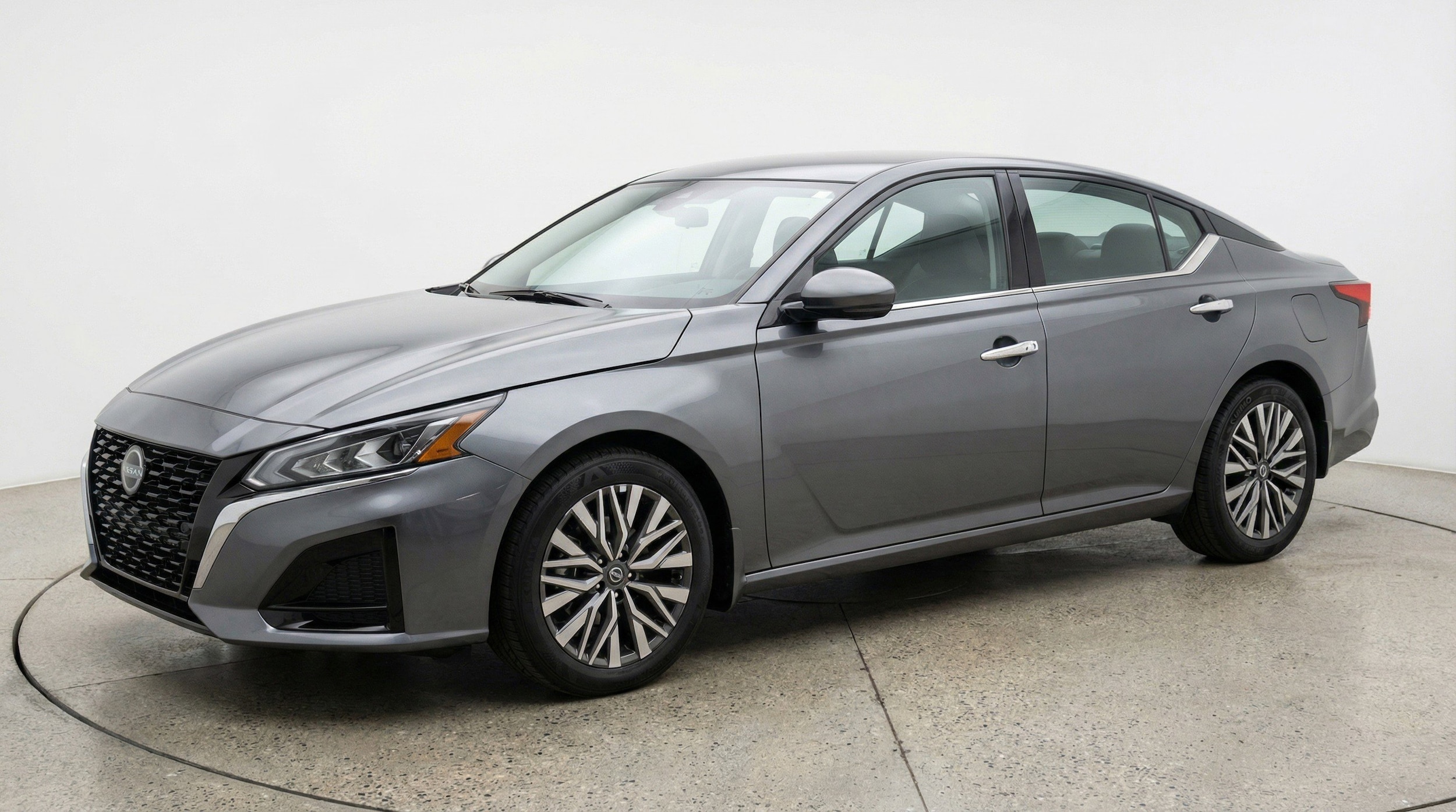 Thumbnail: 2025 Nissan Altima - 3