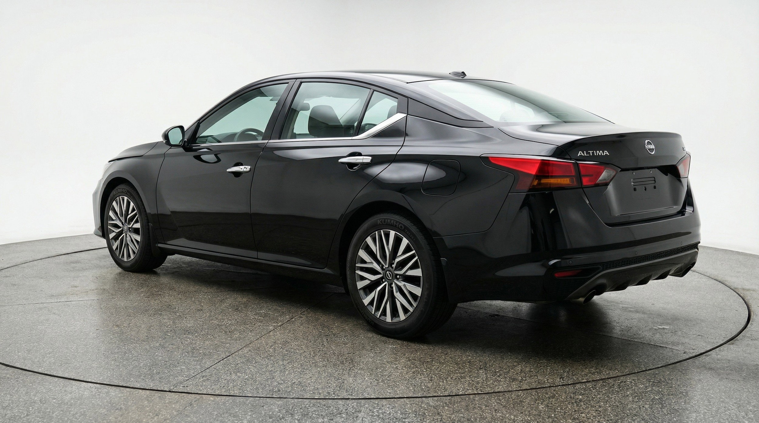 Thumbnail: 2025 Nissan Altima - 6