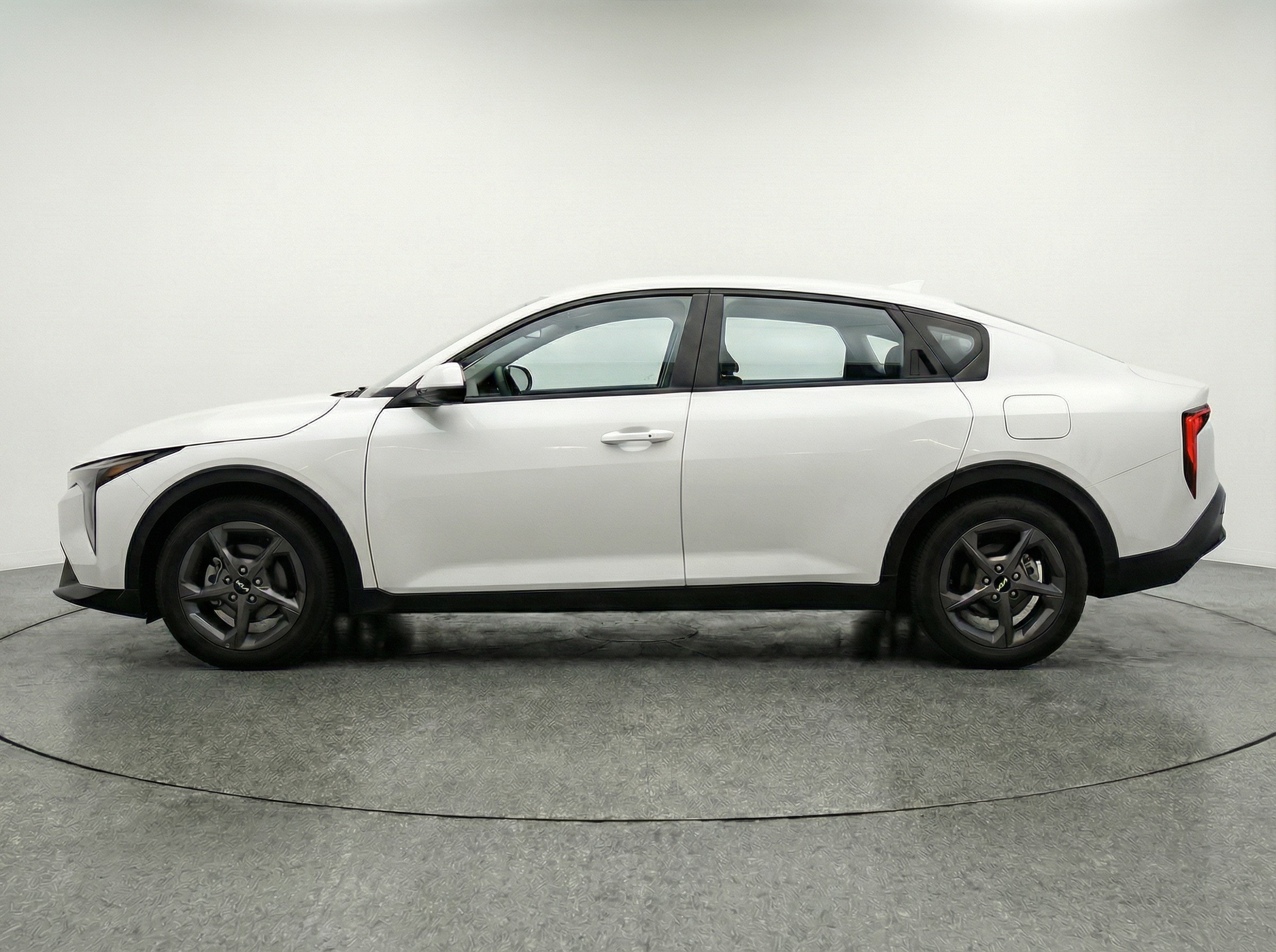 Thumbnail: 2025 Kia K4 - 4