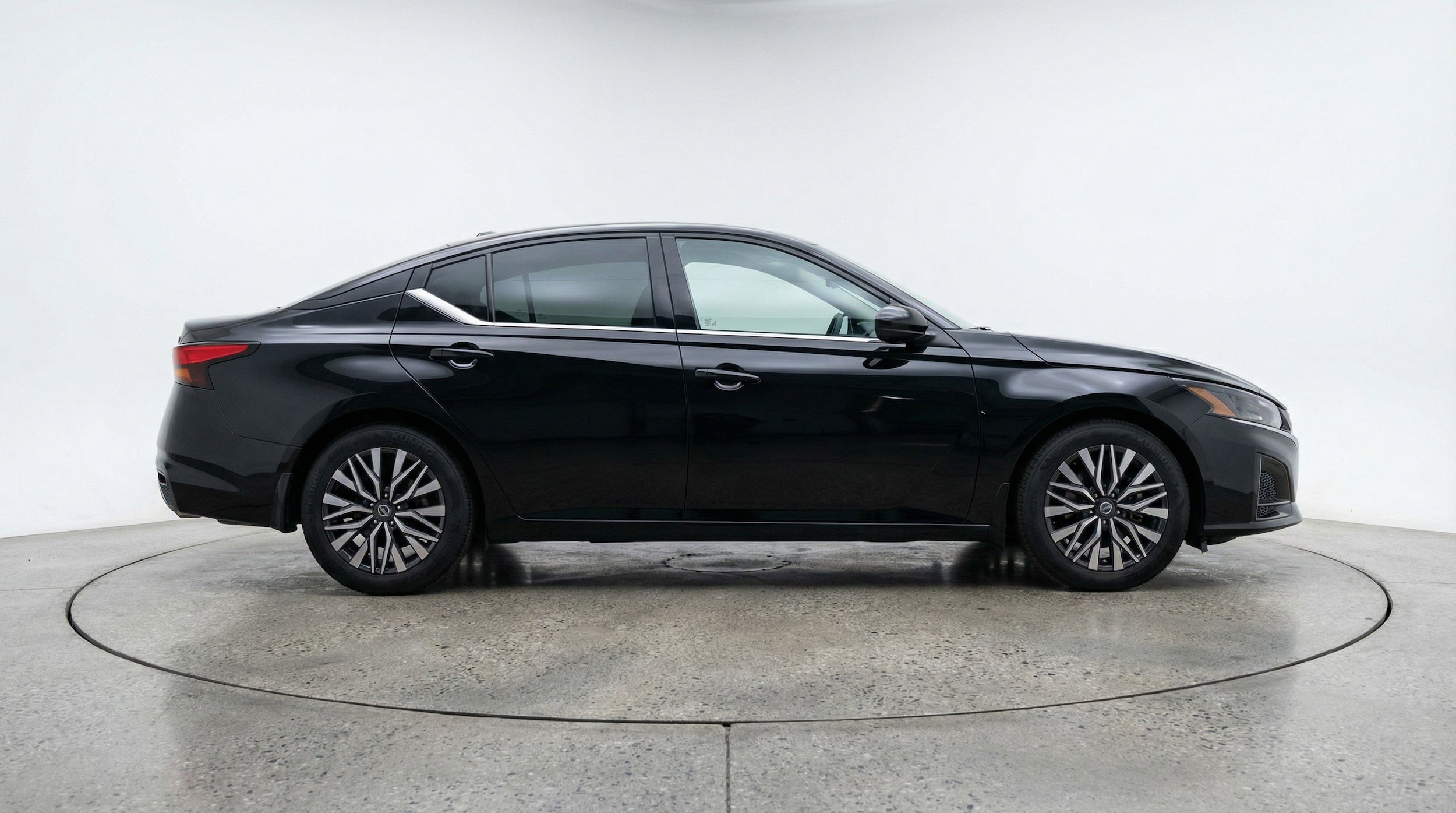 Thumbnail: 2025 Nissan Altima - 11