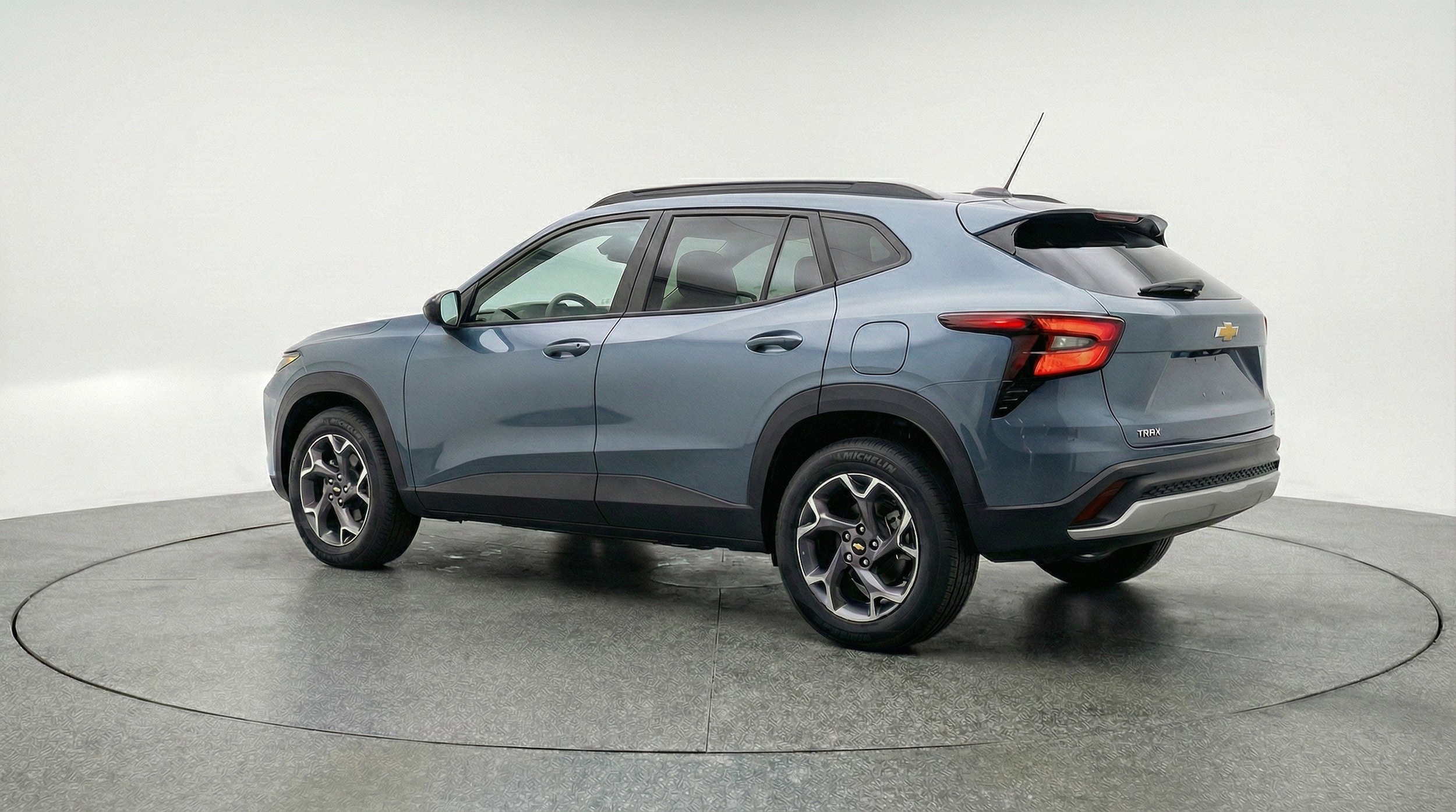 Thumbnail: 2025 Chevrolet Trax - 6