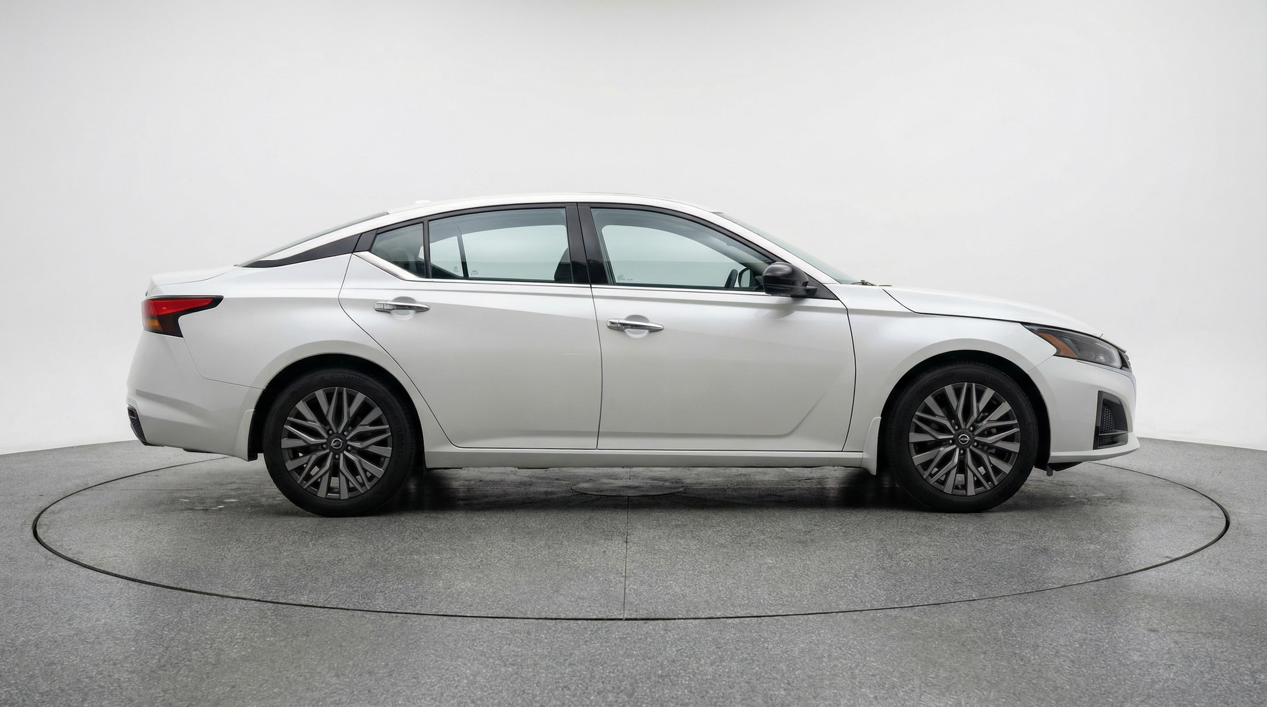 Thumbnail: 2025 Nissan Altima - 8