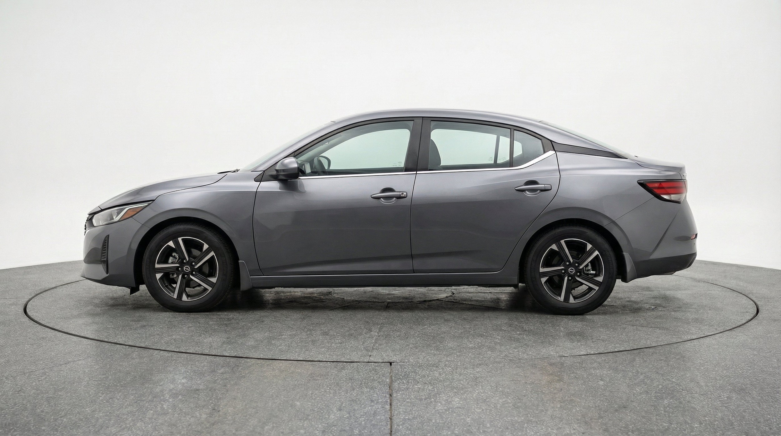 Thumbnail: 2025 Nissan Sentra - 5