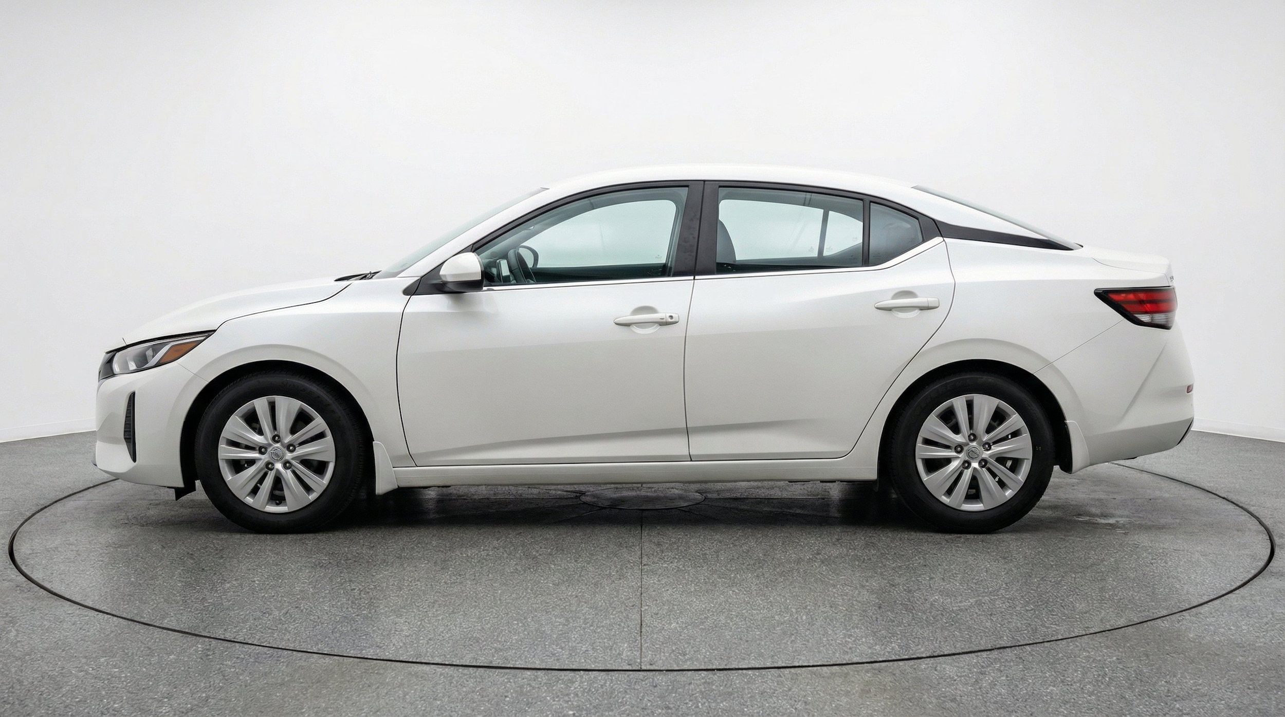 Thumbnail: 2025 Nissan Sentra - 5