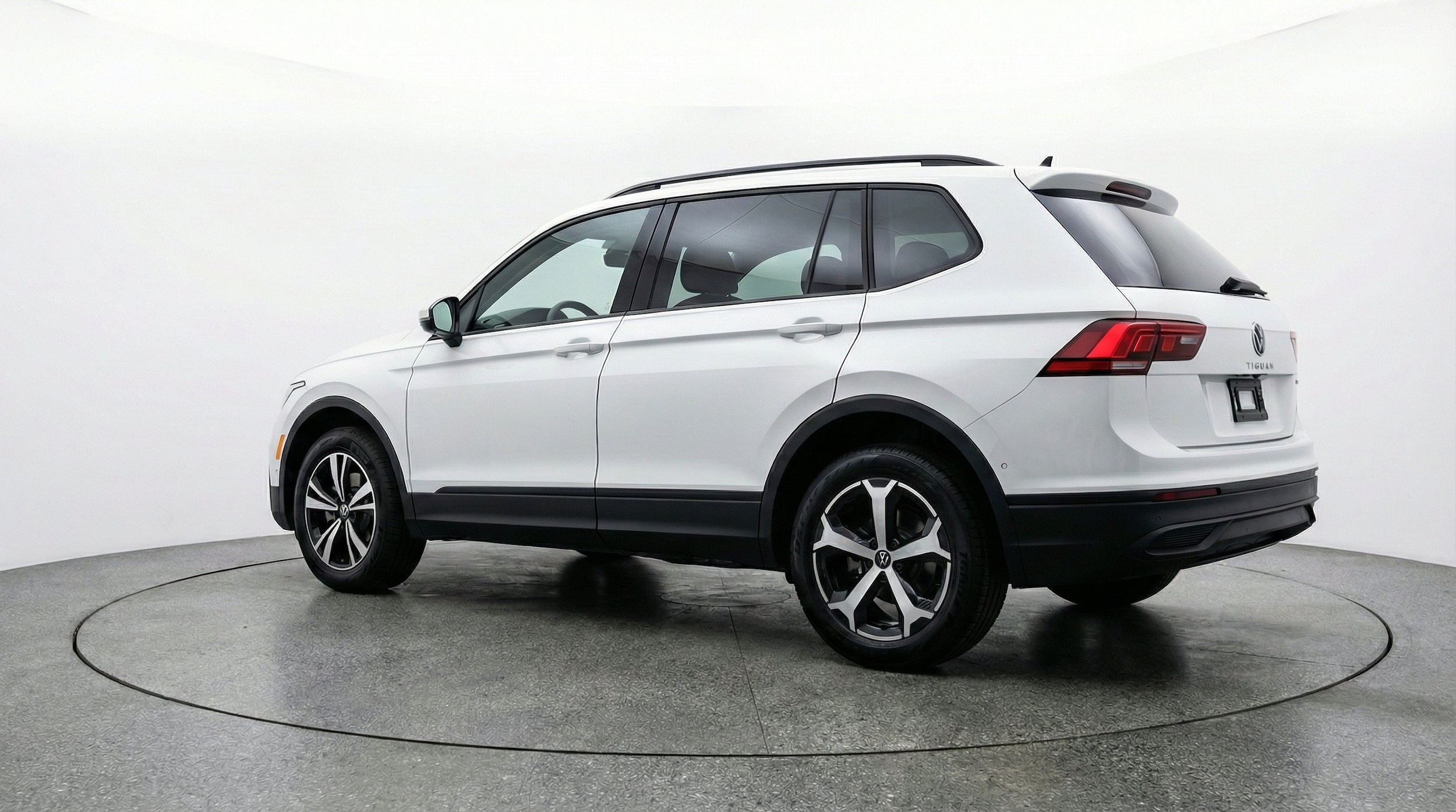 Thumbnail: 2026 Volkswagen Tiguan - 6