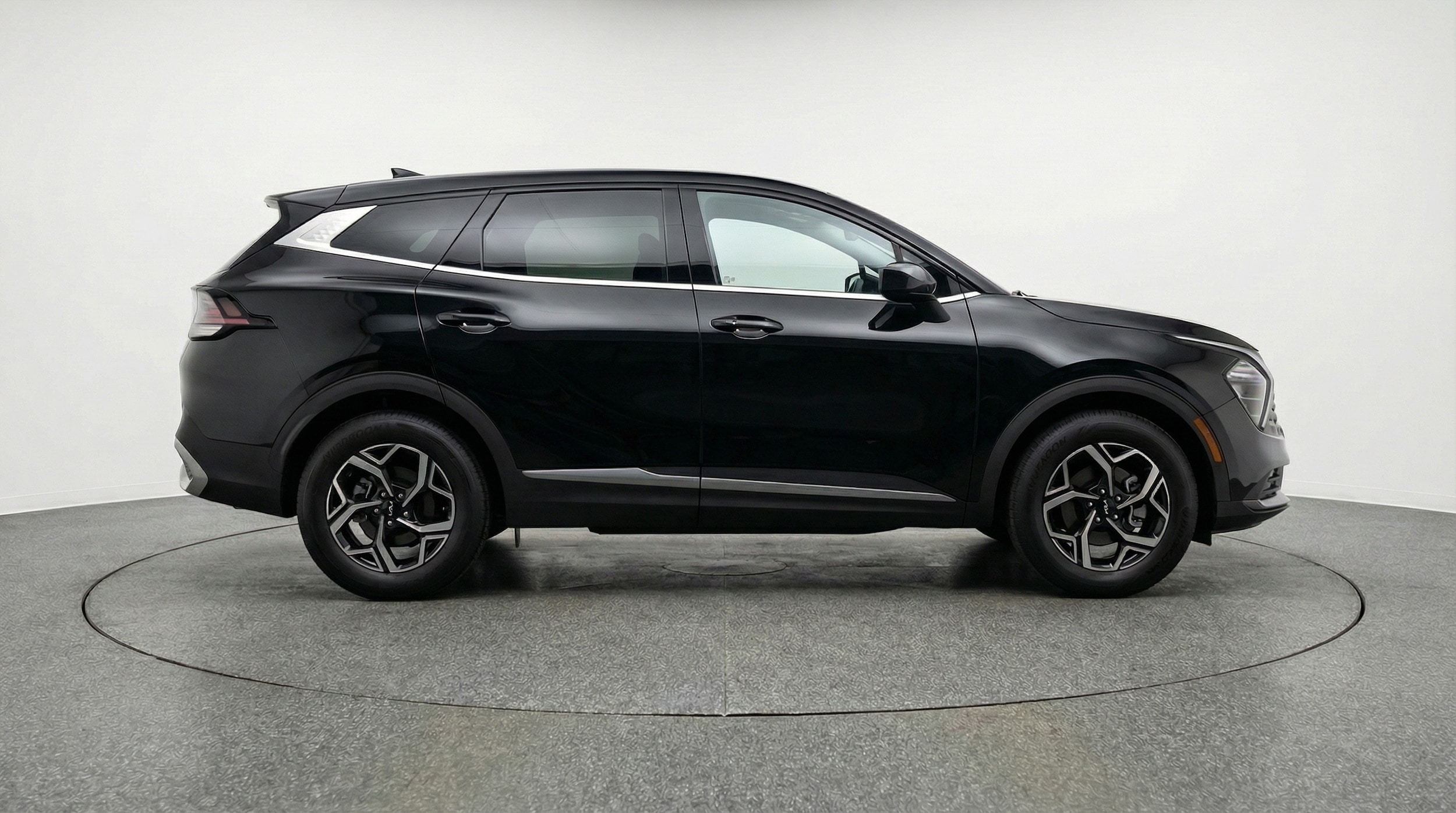 Thumbnail: 2025 Kia Sportage - 8