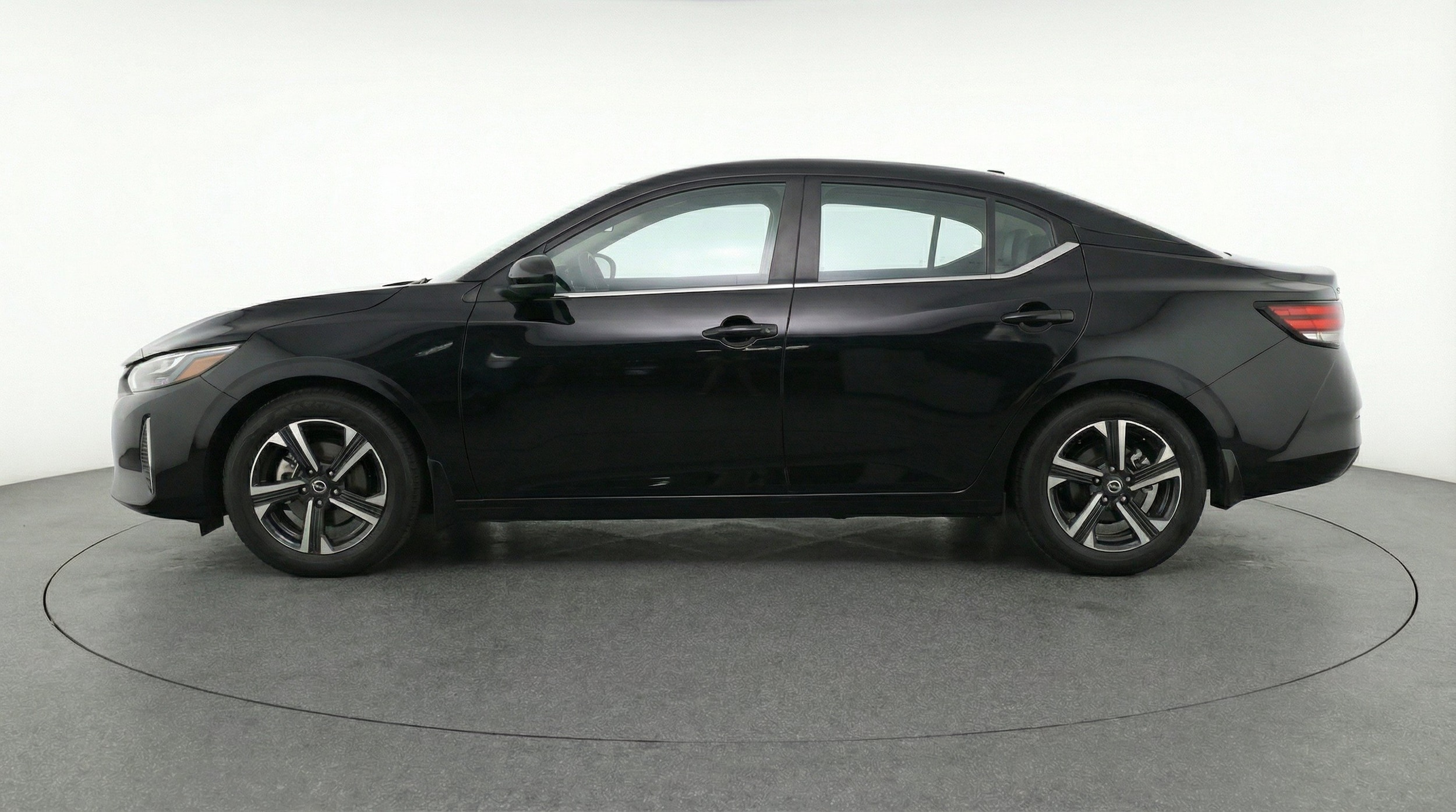 Thumbnail: 2025 Nissan Sentra - 5
