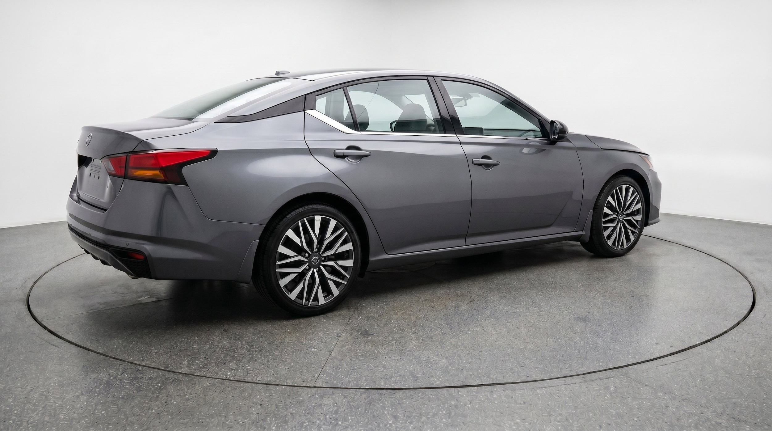 Thumbnail: 2025 Nissan Altima - 9