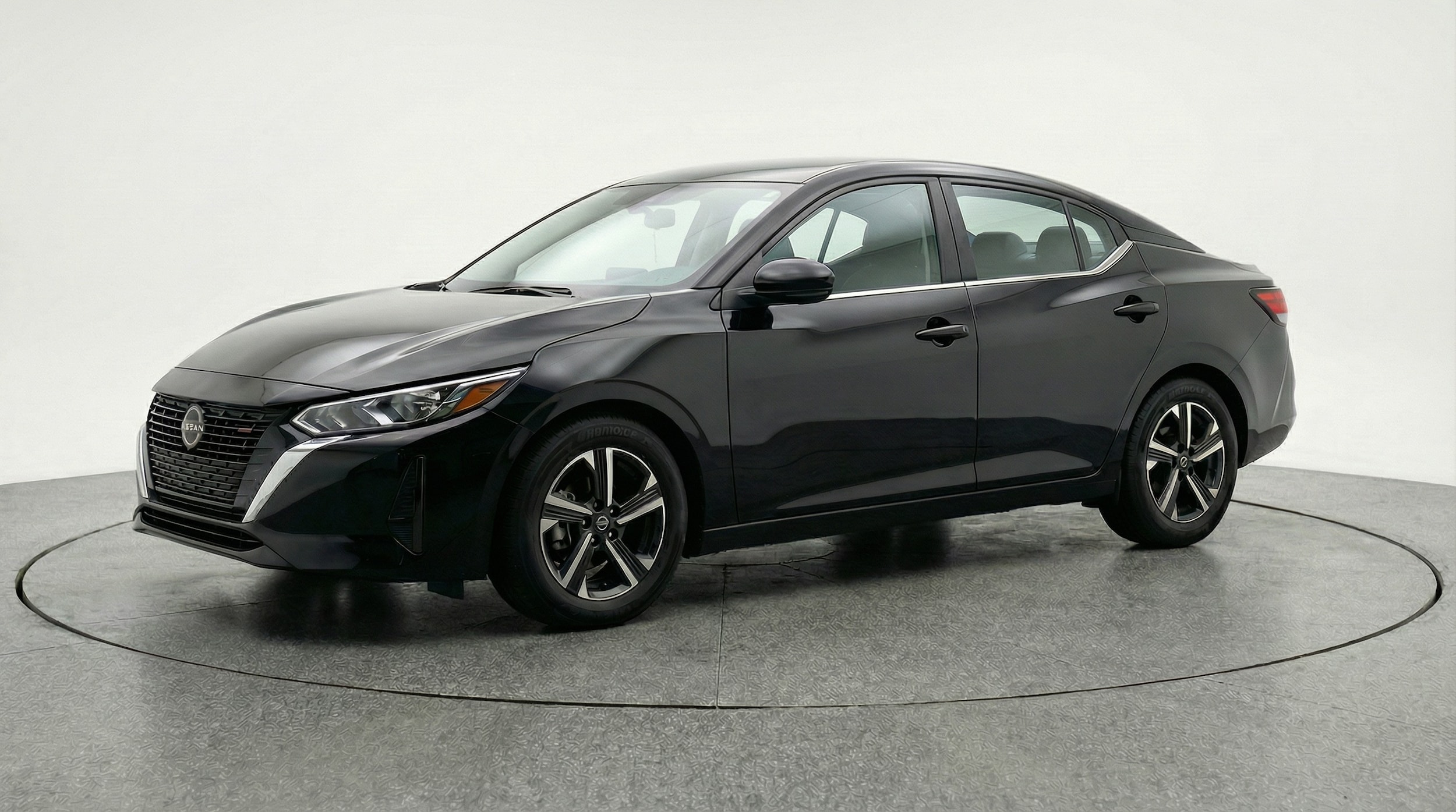 Thumbnail: 2025 Nissan Sentra - 3