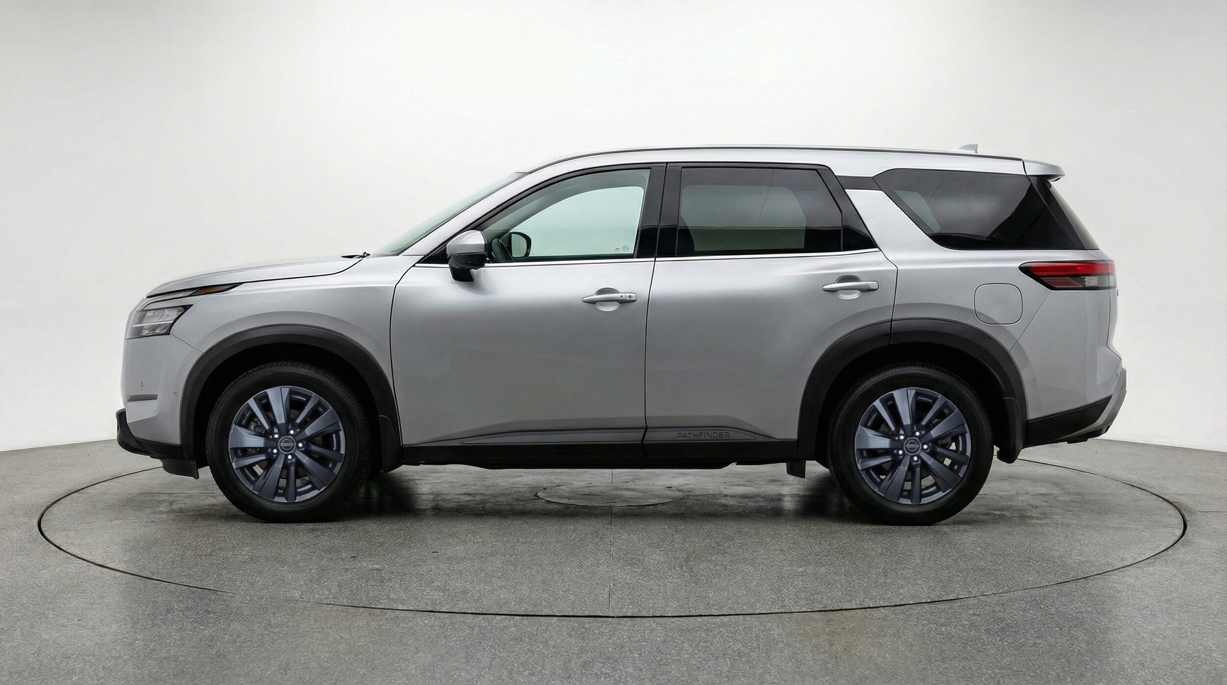 Thumbnail: 2025 Nissan Pathfinder - 5