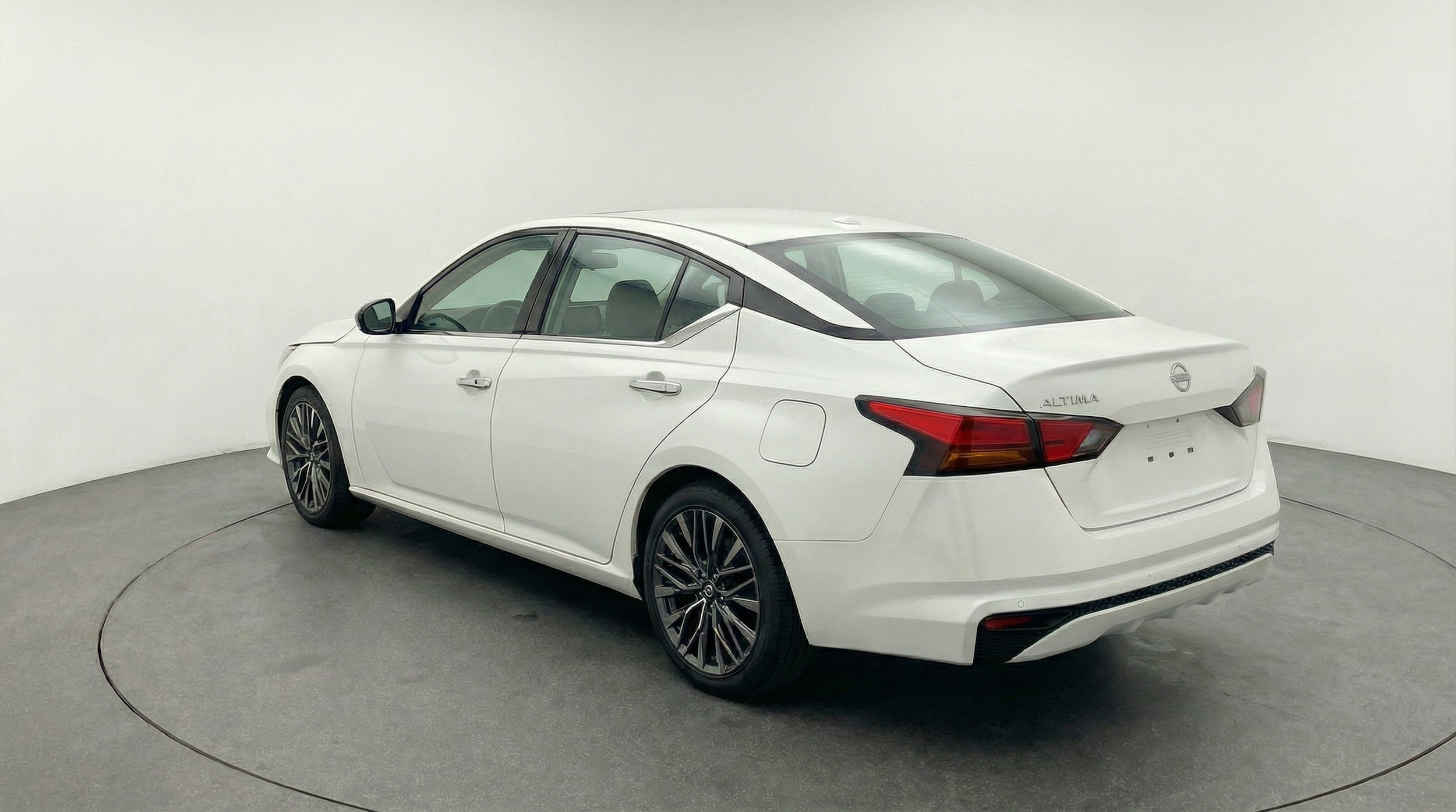 Thumbnail: 2025 Nissan Altima - 5