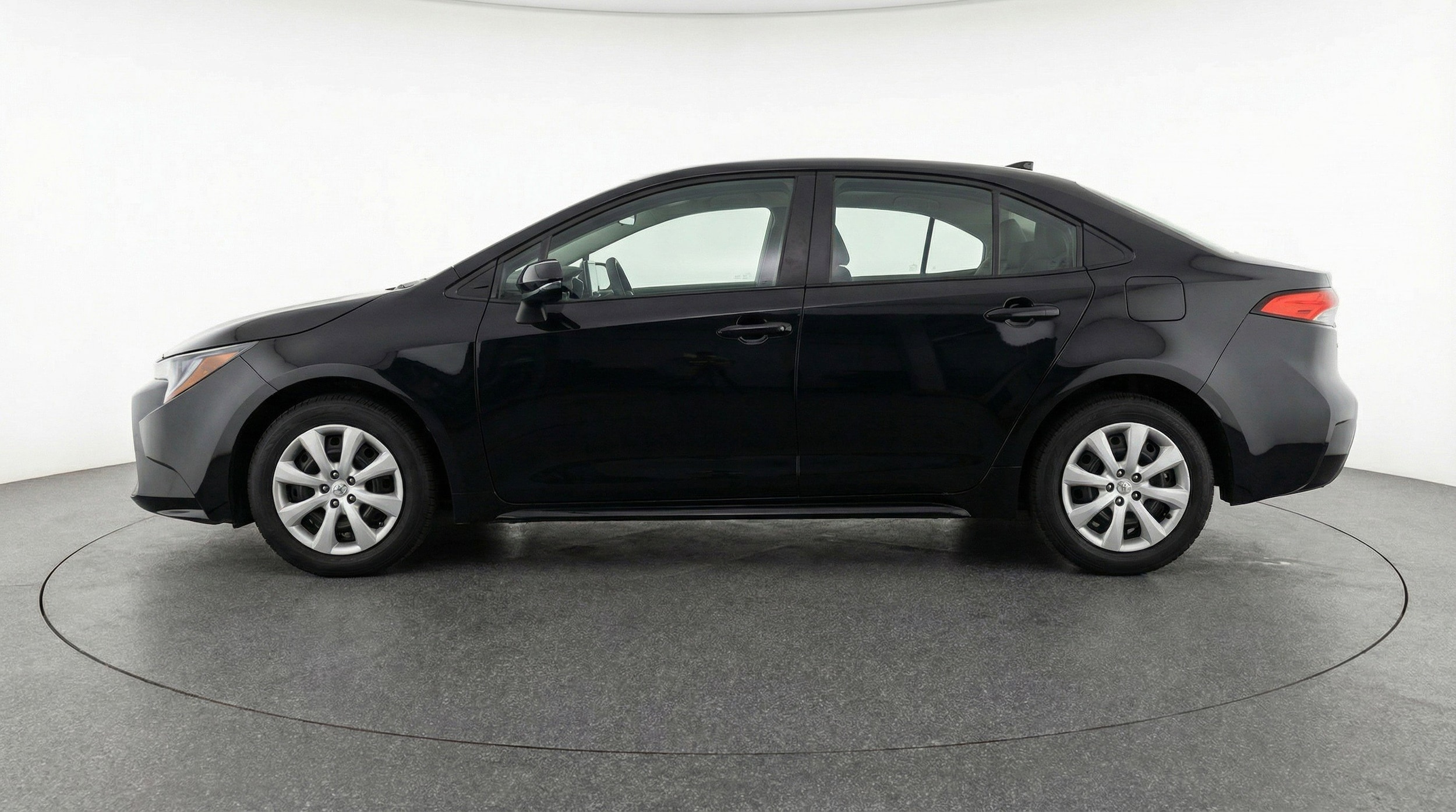 Thumbnail: 2025 Toyota Corolla - 5