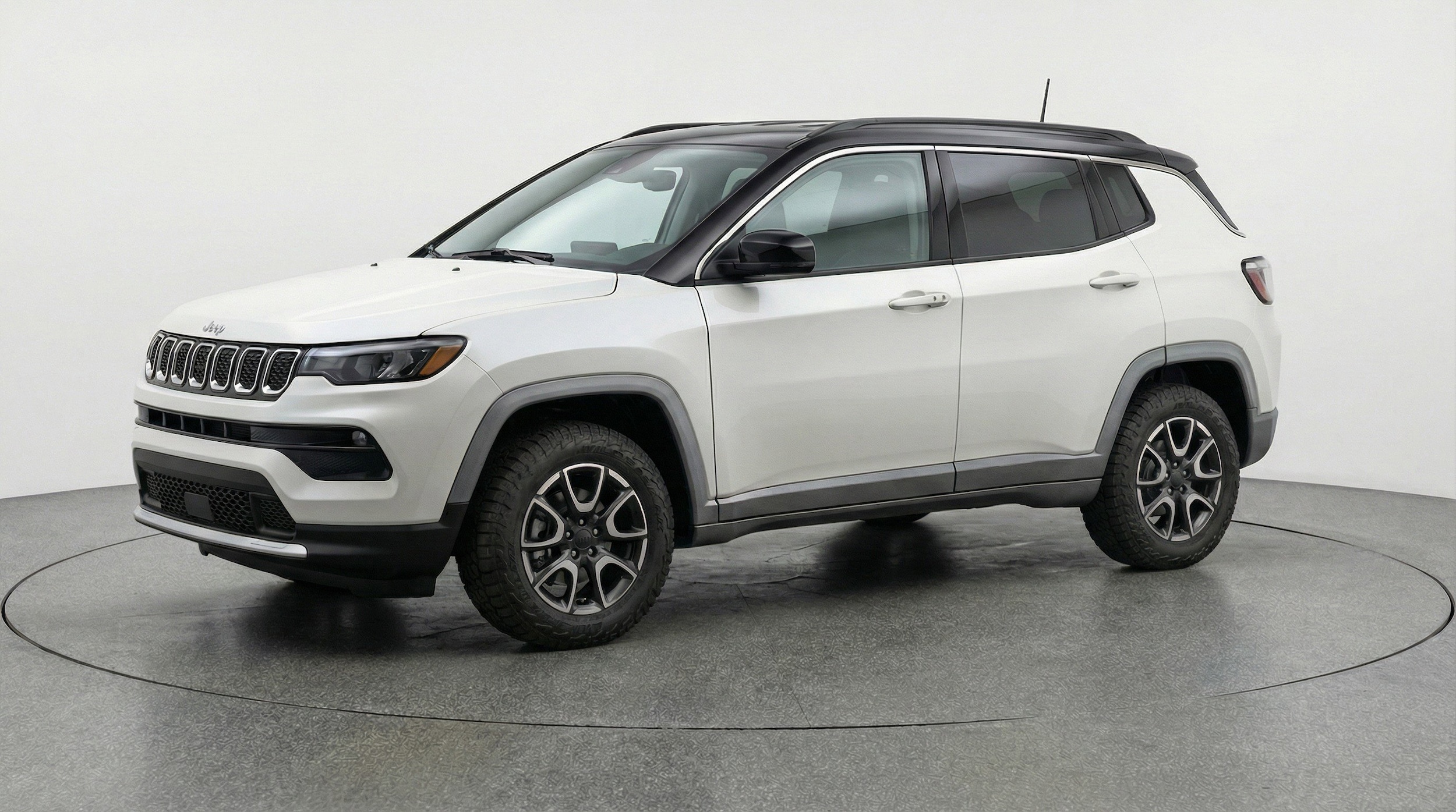 Thumbnail: 2025 Jeep Compass - 3