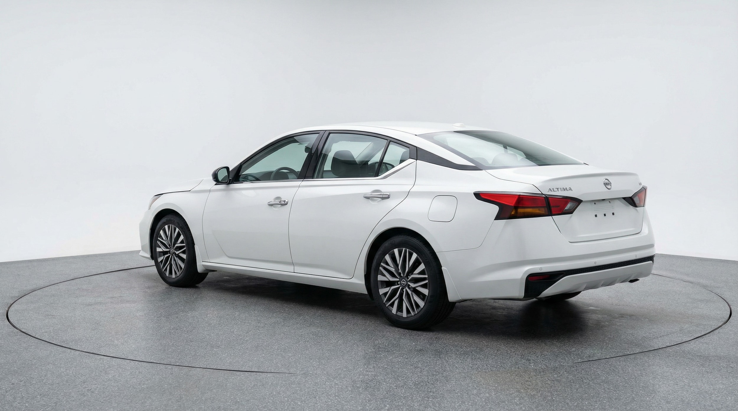 Thumbnail: 2025 Nissan Altima - 5