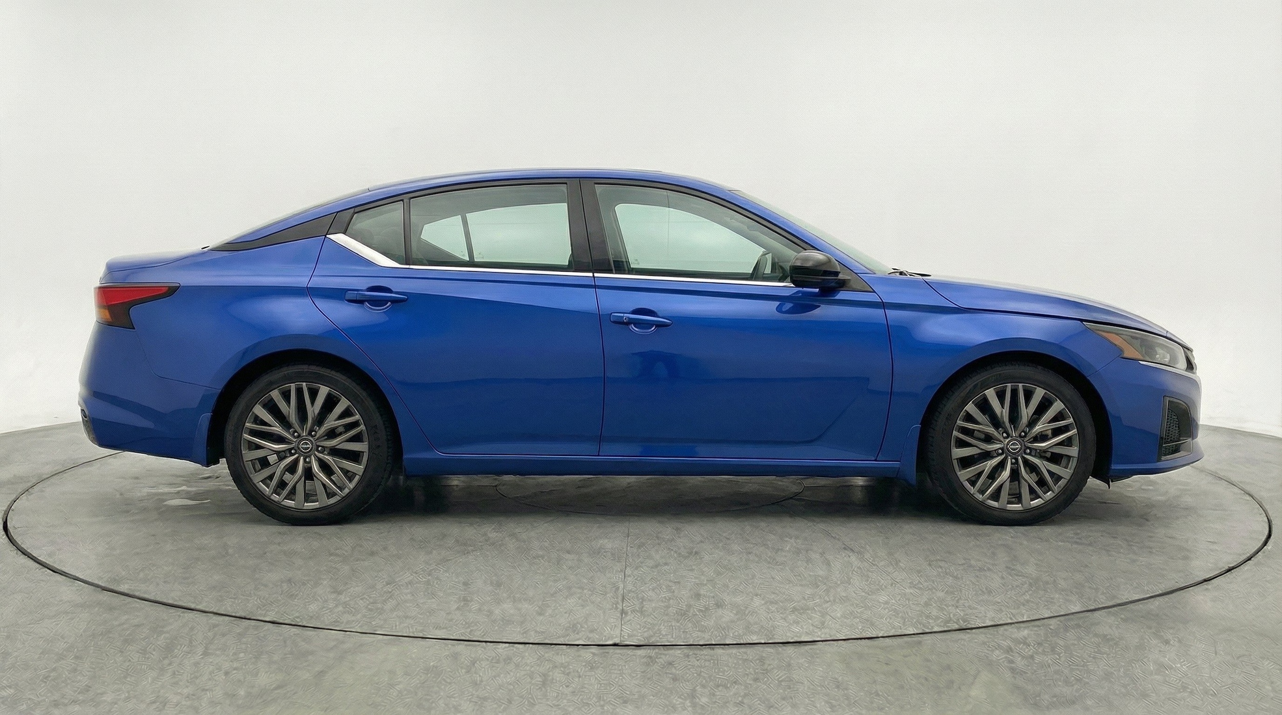 Thumbnail: 2025 Nissan Altima - 11