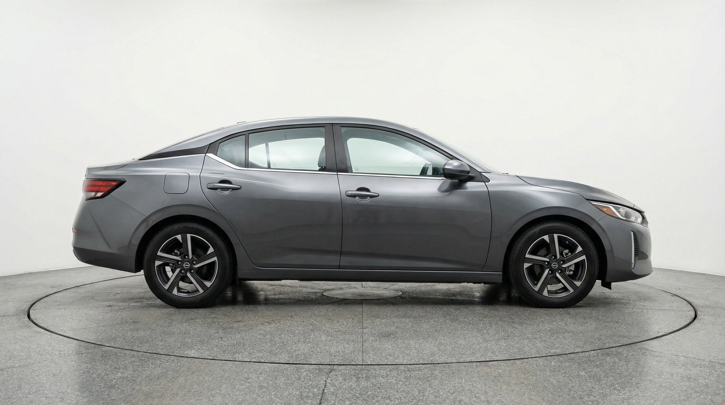 Thumbnail: 2025 Nissan Sentra - 11