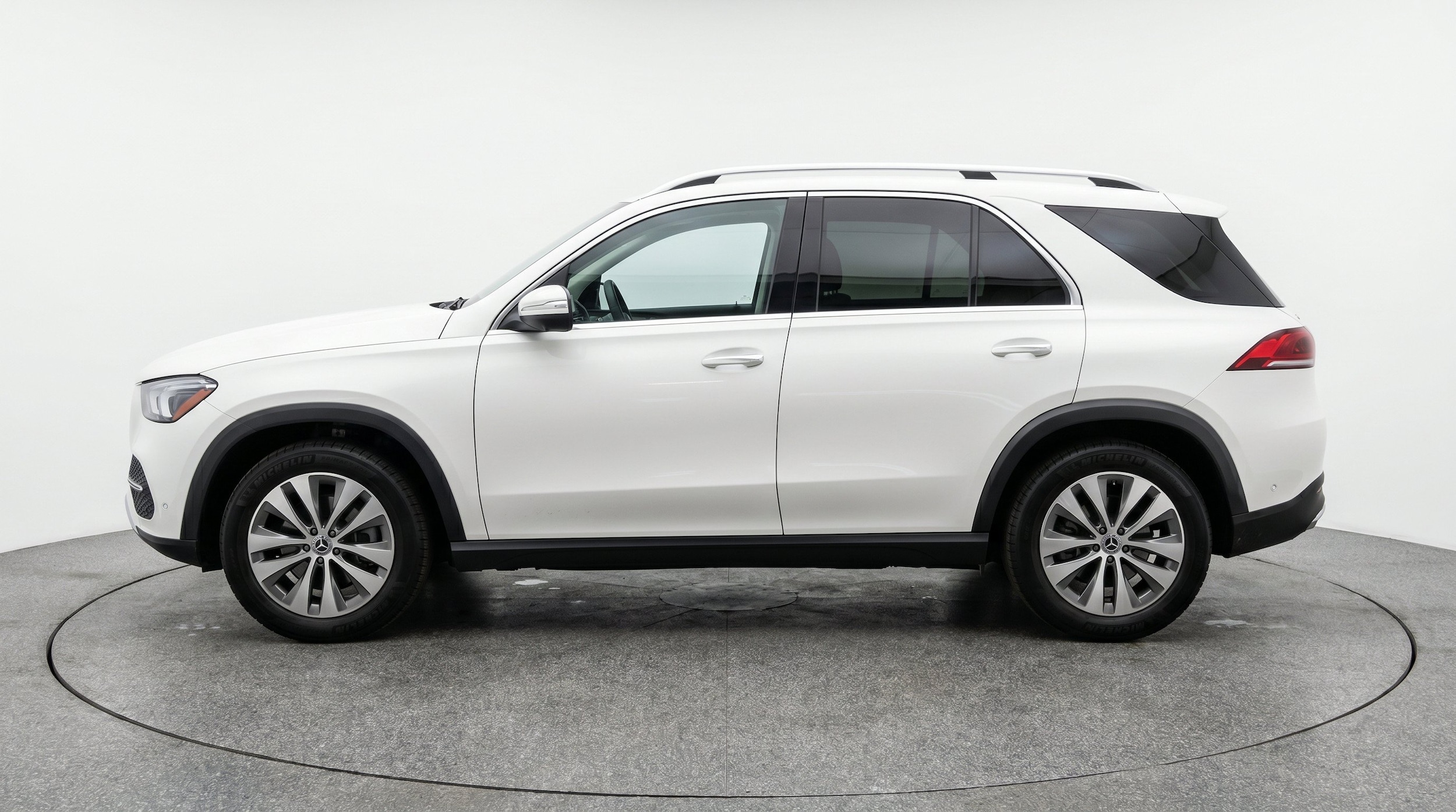 Thumbnail: 2026 Mercedes-Benz GLE - 5