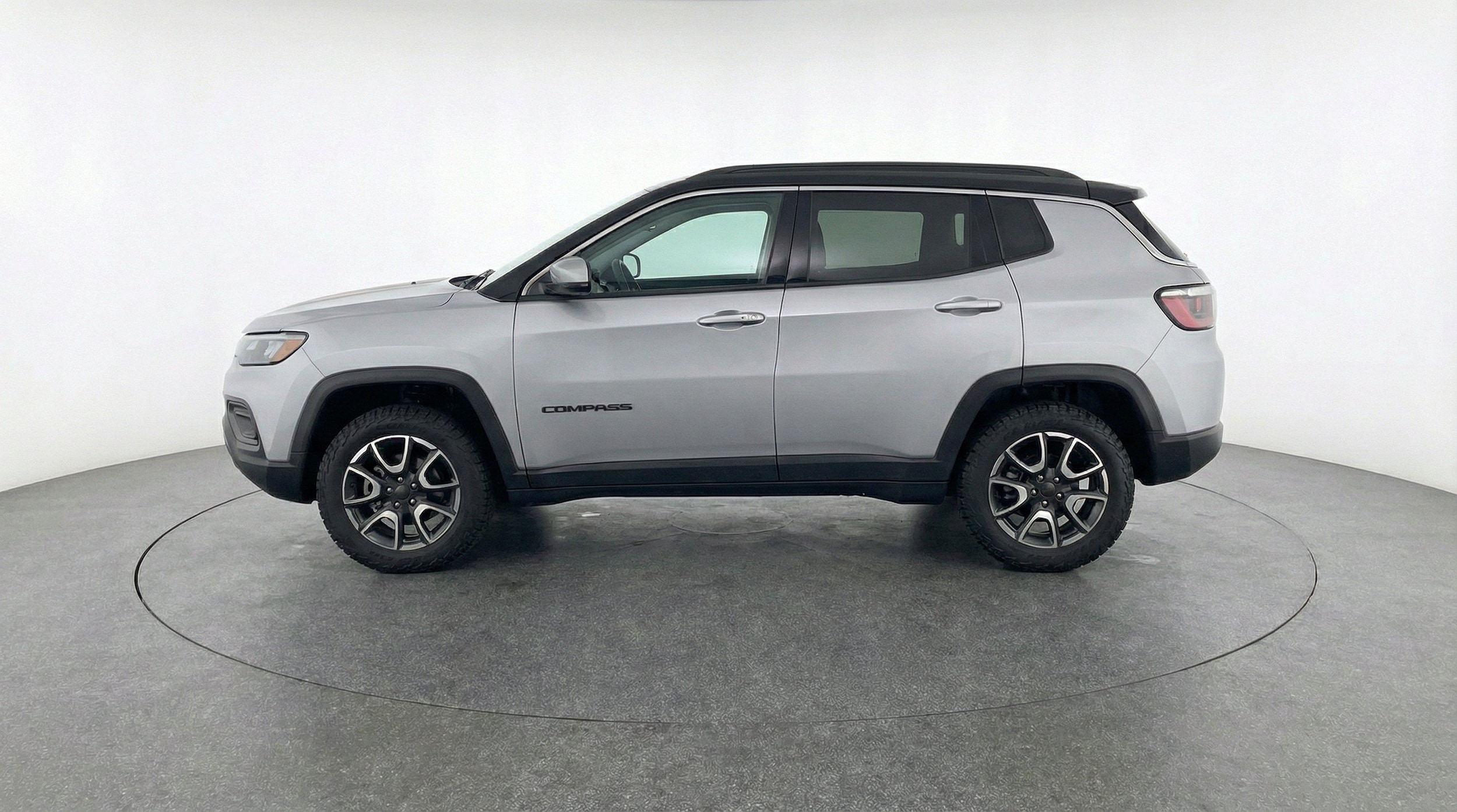 Thumbnail: 2025 Jeep Compass - 5