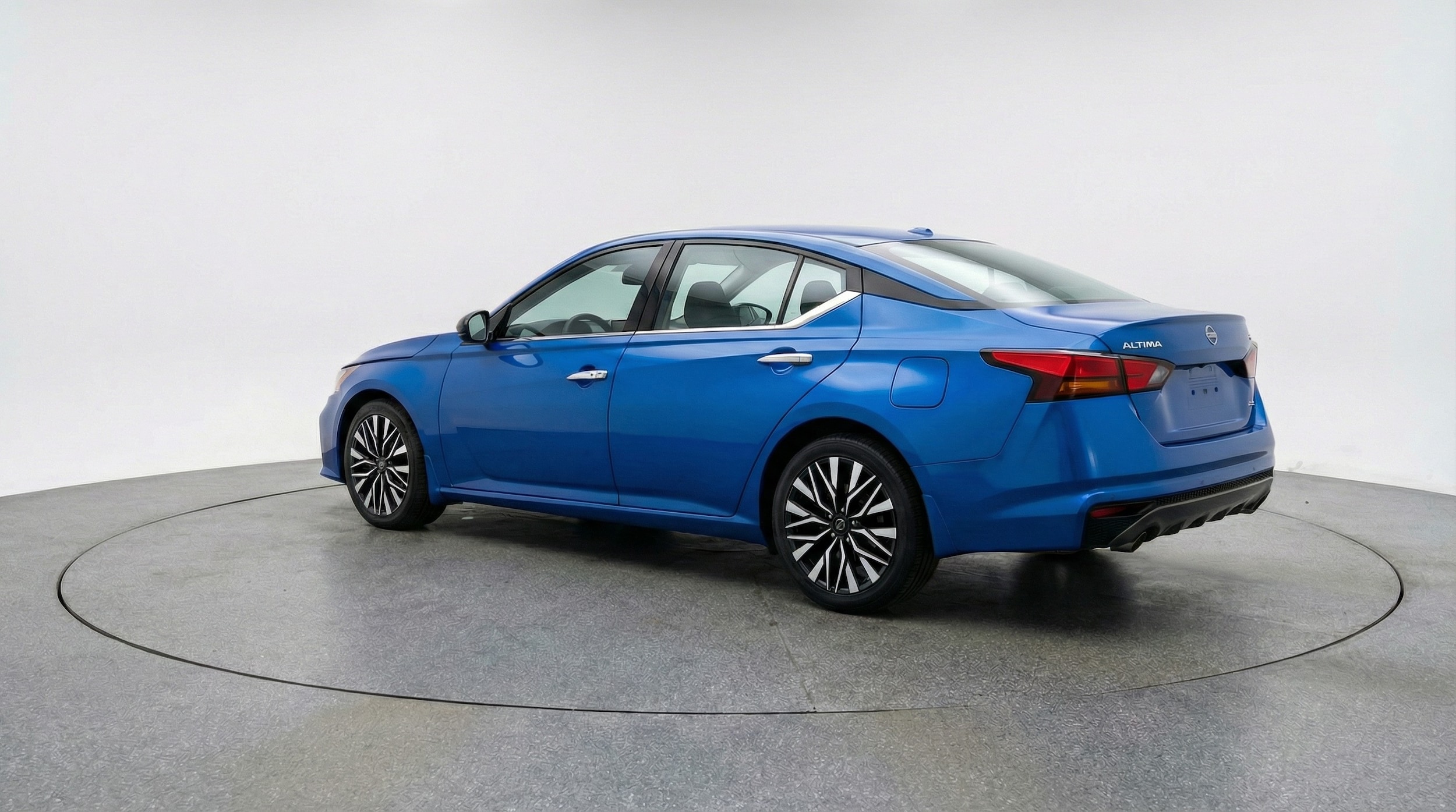 Thumbnail: 2025 Nissan Altima - 5