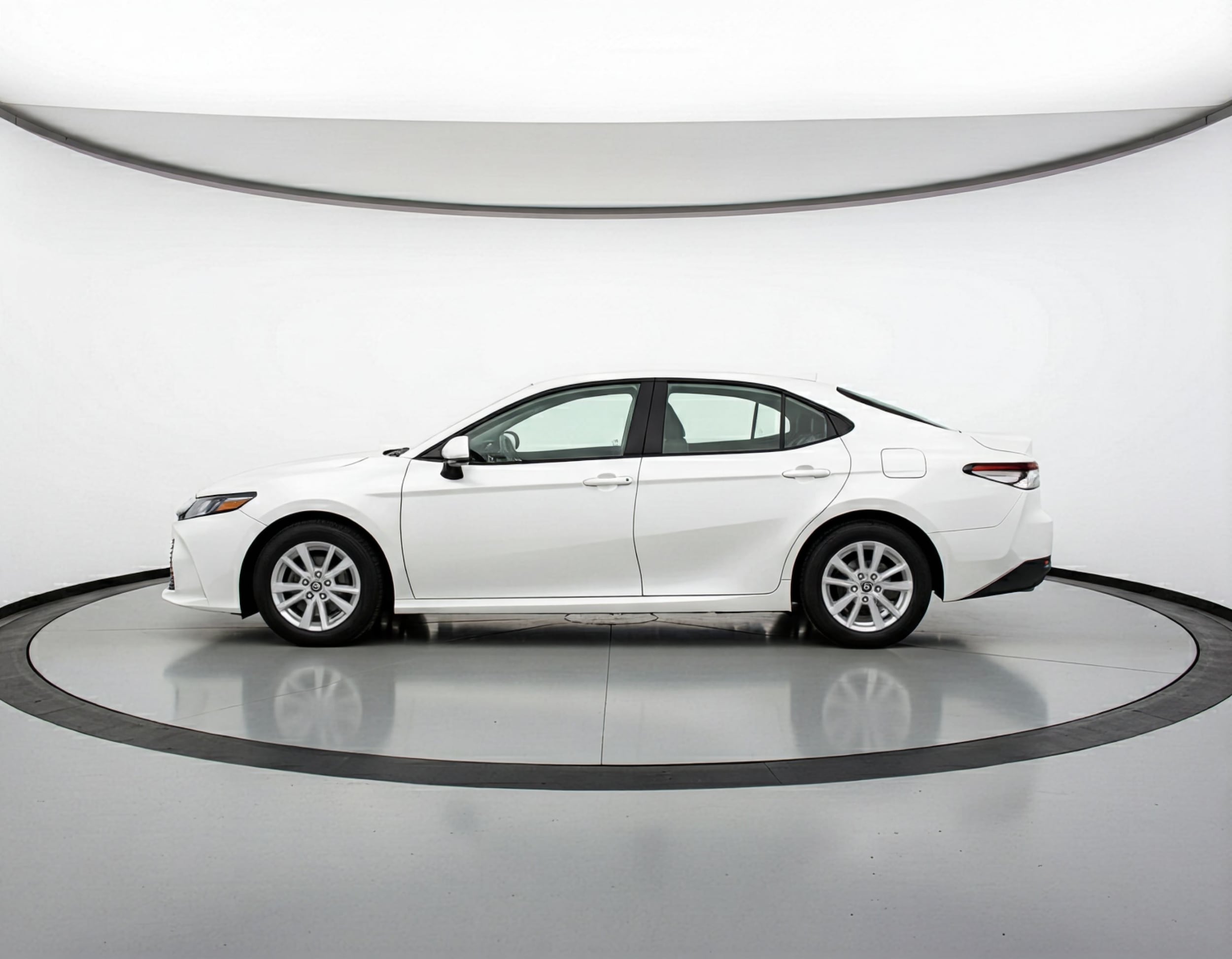 Thumbnail: 2025 Toyota Camry - 4